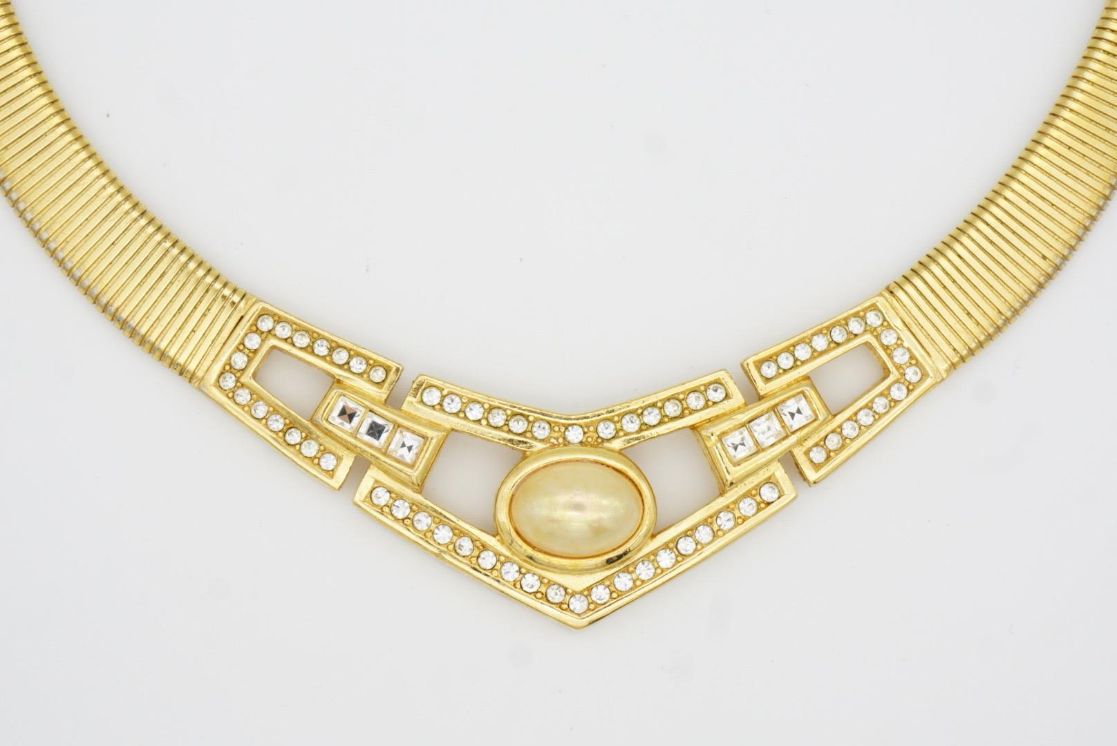 Christian Dior Vintage Años 80 Collar Omega Ovalado Calado Cristales Perla en venta 4