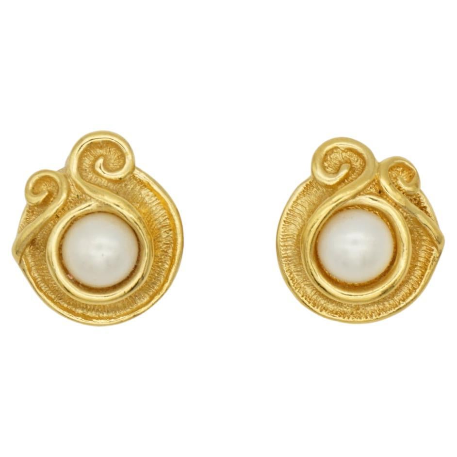 Christian Dior Vintage 1980s Round White Pearl Carved Spiral Gold Clip Earrings For Sale