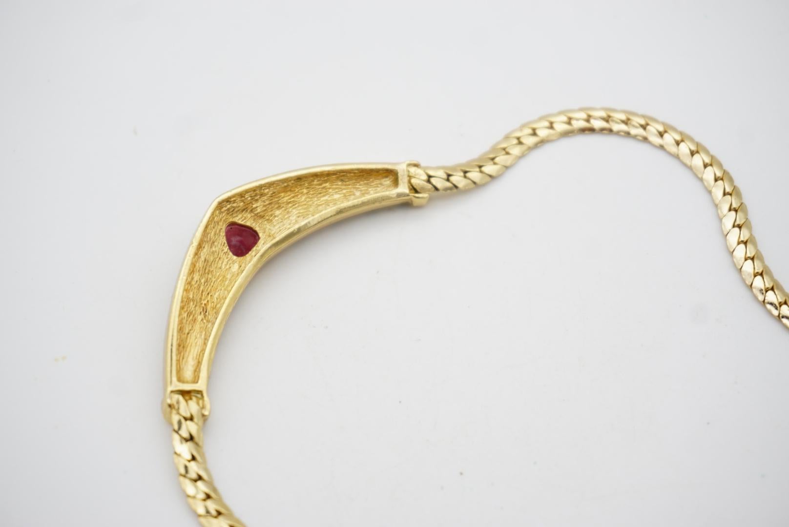 Christian Dior Vintage 1980s Ruby Black Crystals Triangle Pendant Gold Necklace For Sale 12