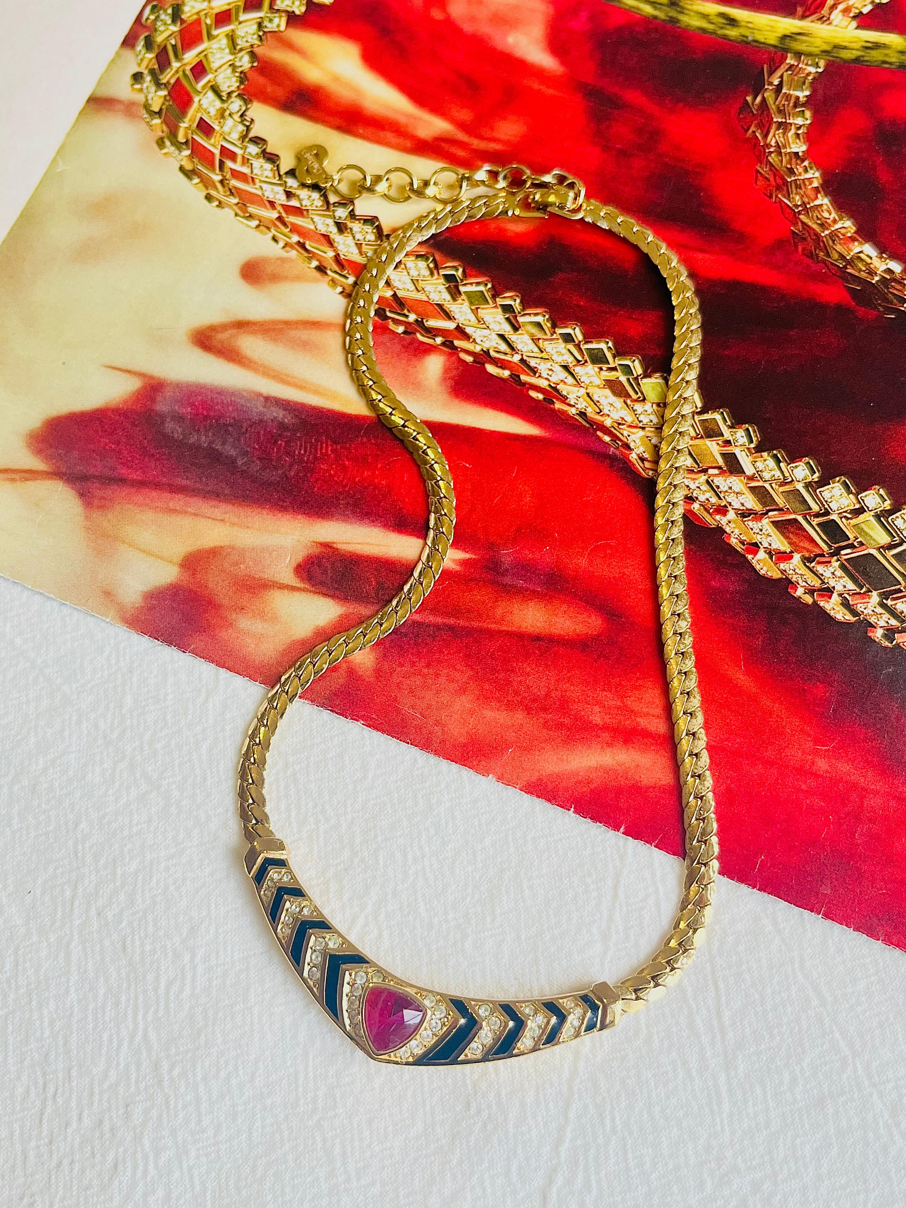 Women's or Men's Christian Dior Vintage 1980s Ruby Black Crystals Triangle Pendant Gold Necklace For Sale
