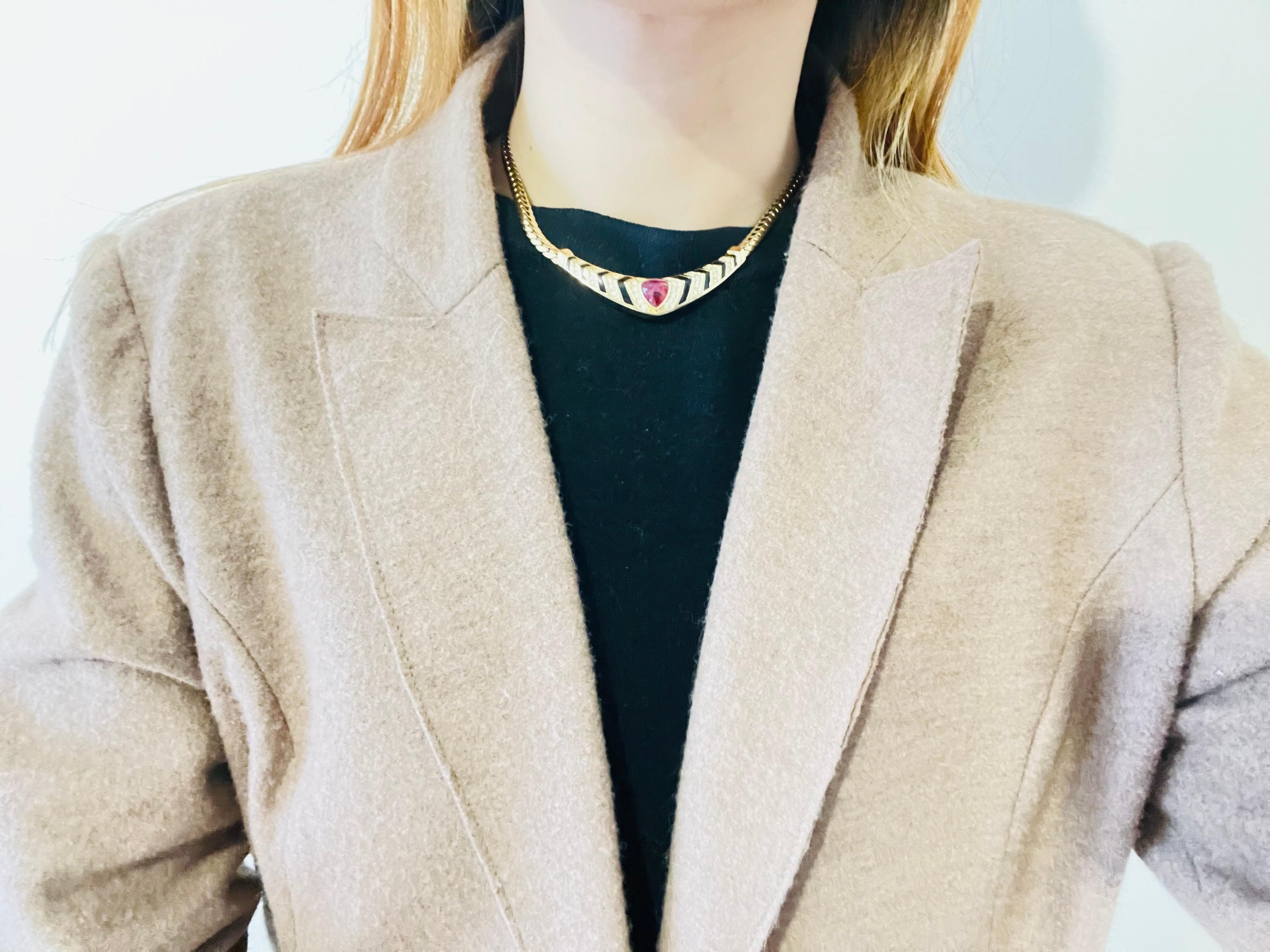 Christian Dior Vintage 1980s Ruby Black Crystals Triangle Pendant Gold Necklace For Sale 3