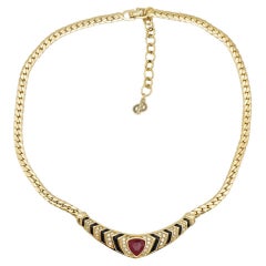 Christian Dior, collier vintage des années 1980 avec pendentif triangulaire en or, rubis et cristaux noirs