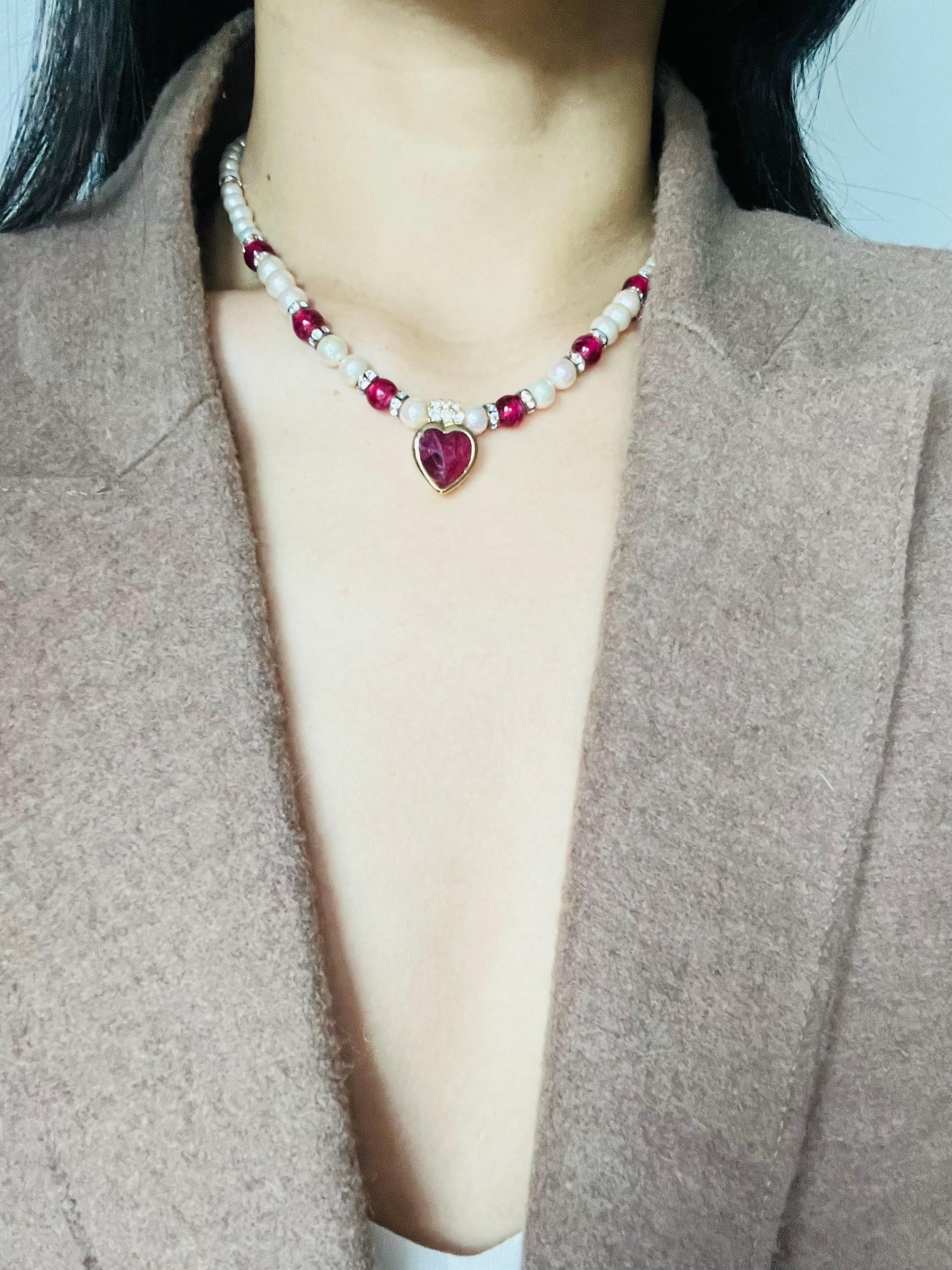 Christian Dior Vintage 1980s Ruby Heart White Pearls Cabochon Crystals Necklace For Sale 2