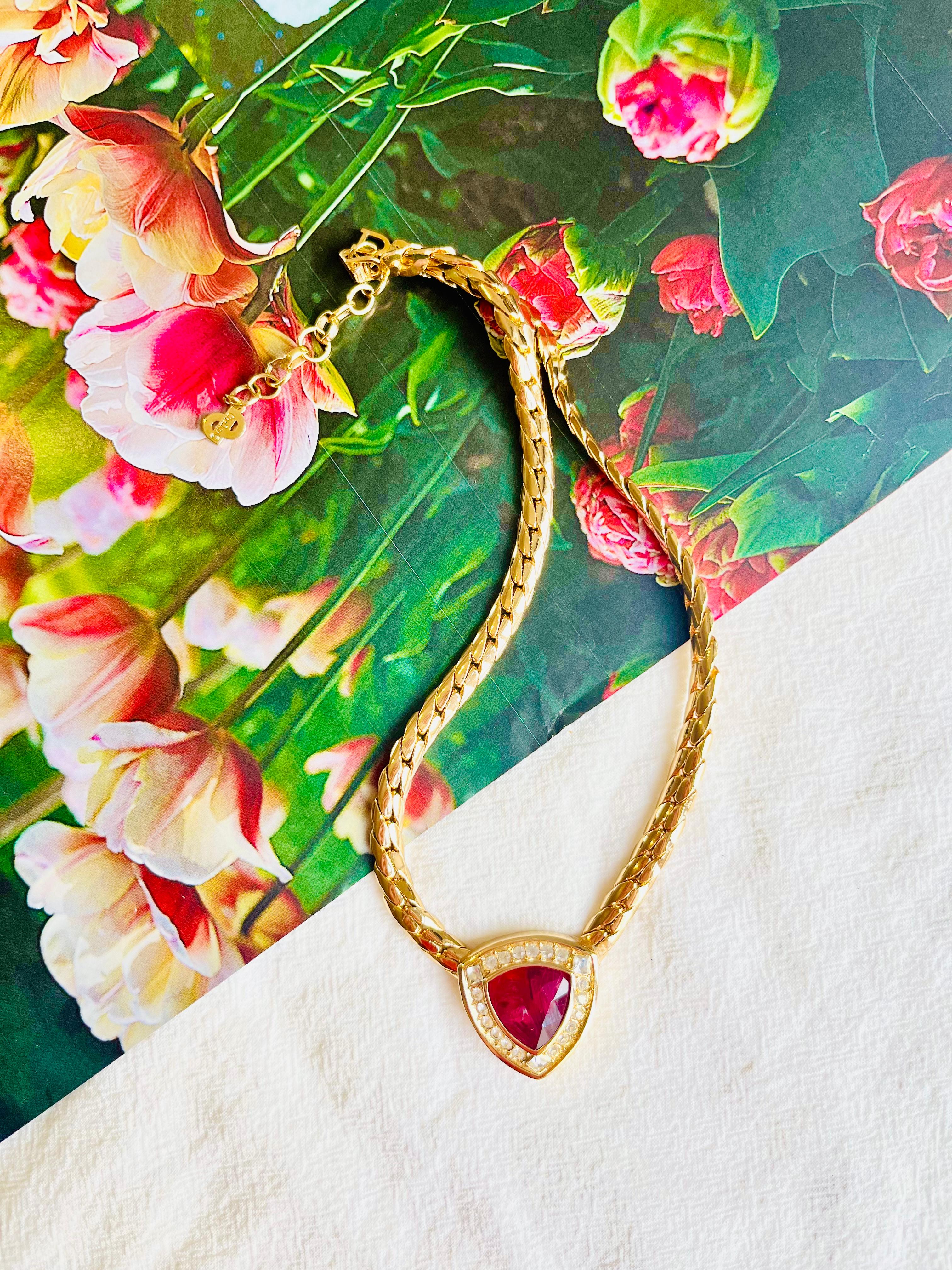 Baroque Christian Dior Vintage 1980s Ruby Red Diamond Triangle Crystals Gold Necklace For Sale