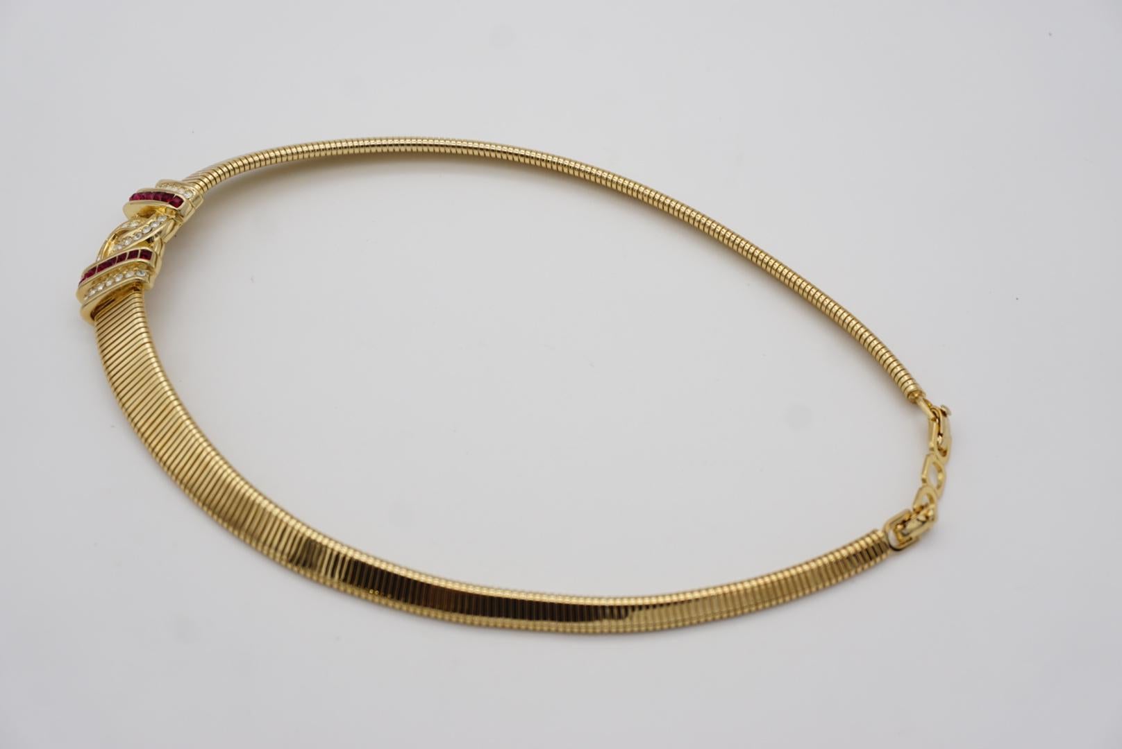 Christian Dior Vintage 1980s Ruby Red Ribbed Interlock Bow Gold Choker Necklace 3