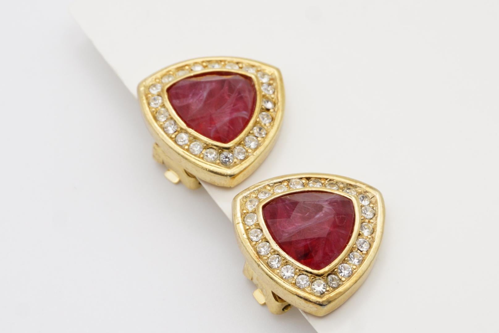 Christian Dior Vintage 1980s Ruby Triangle Shield Crystals Gold Clip Earrings For Sale 6