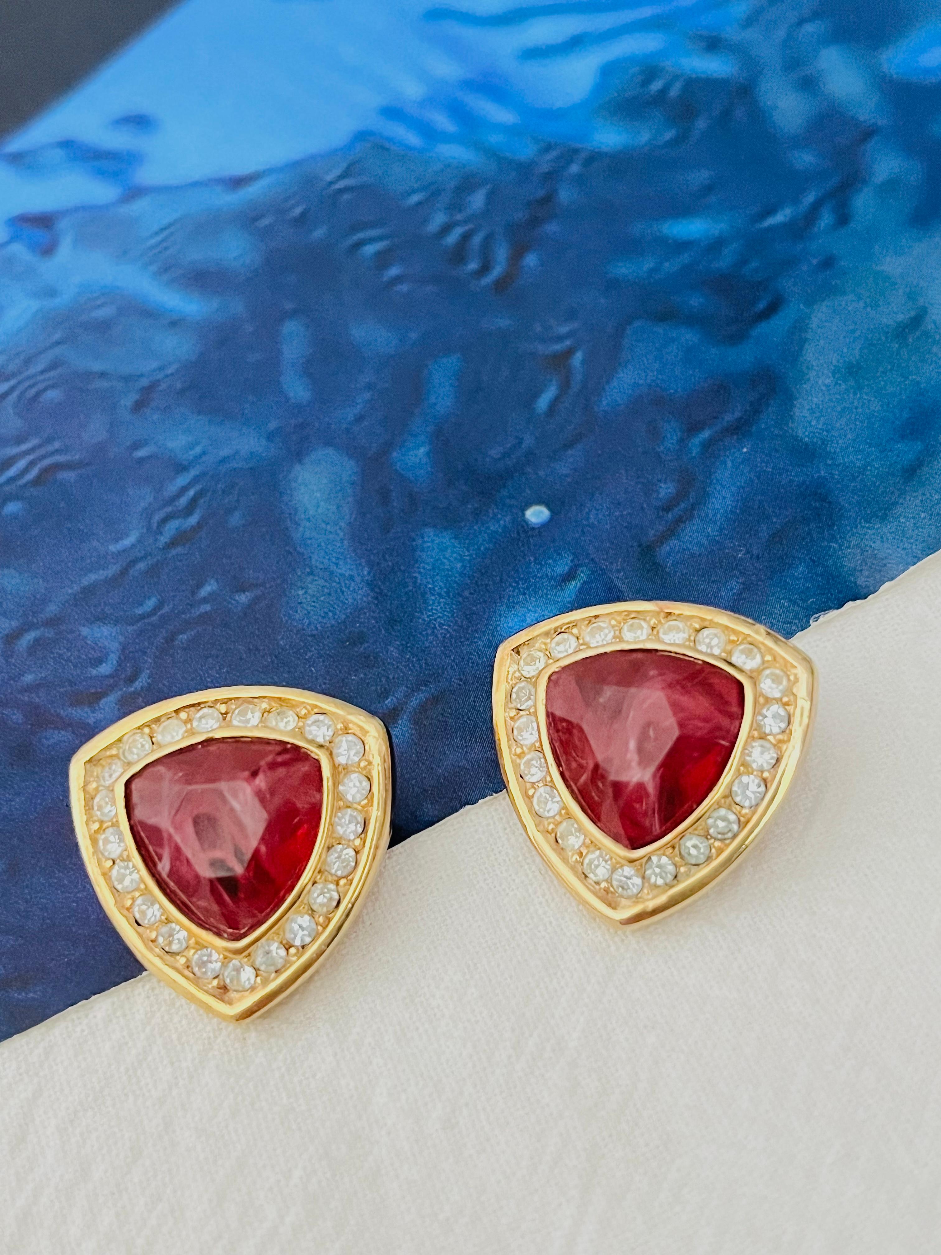 Art Deco Christian Dior Vintage 1980s Ruby Triangle Shield Crystals Gold Clip Earrings For Sale