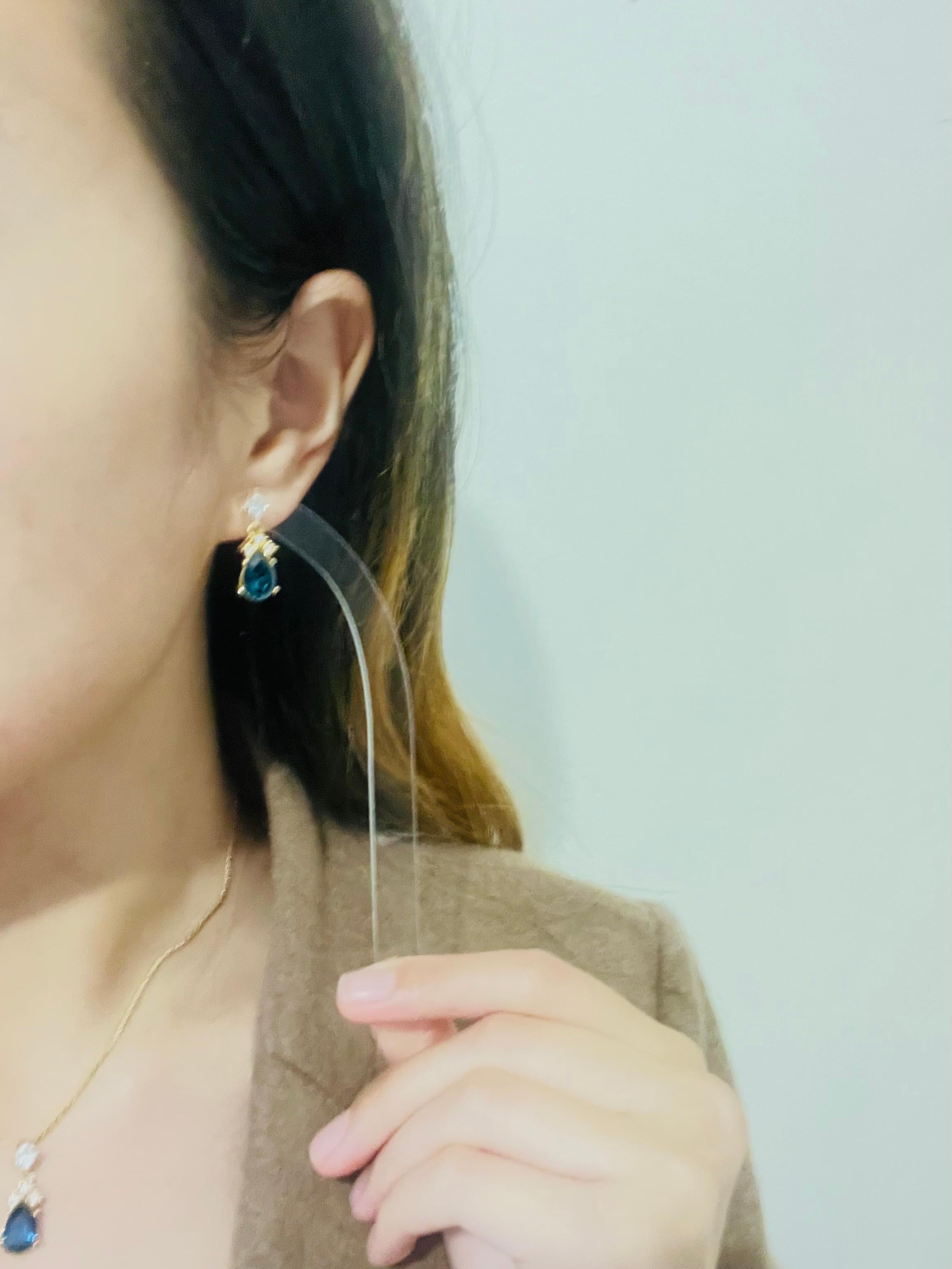 Christian Dior Vintage 1980s Sapphire Clear Crystals Water Tear Drop Gold 2 Set For Sale 1