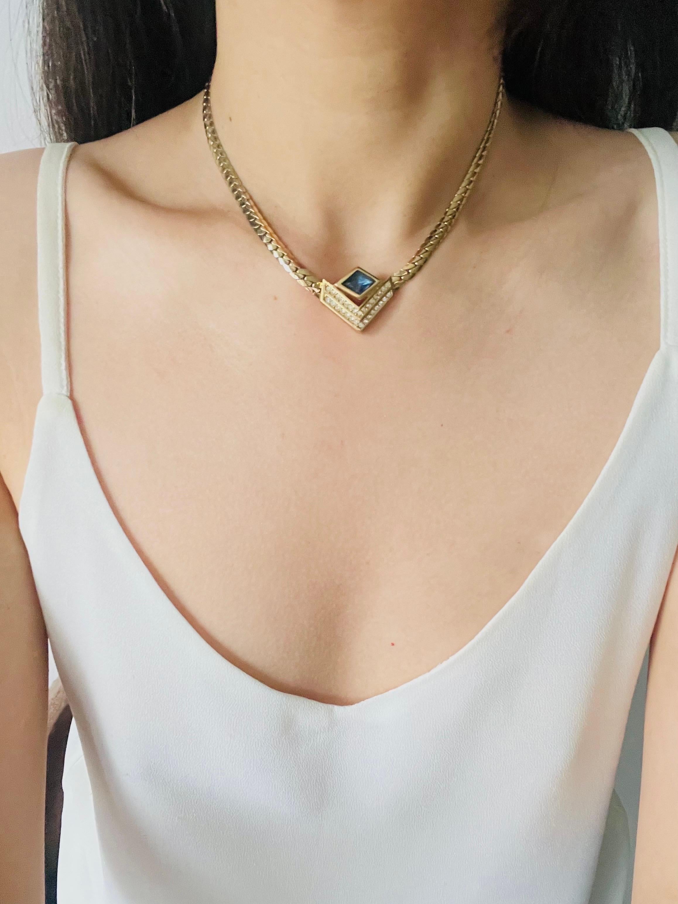 Christian Dior Collana vintage anni '80 con zaffiro, diamante e cristalli a doppio triangolo in vendita 2