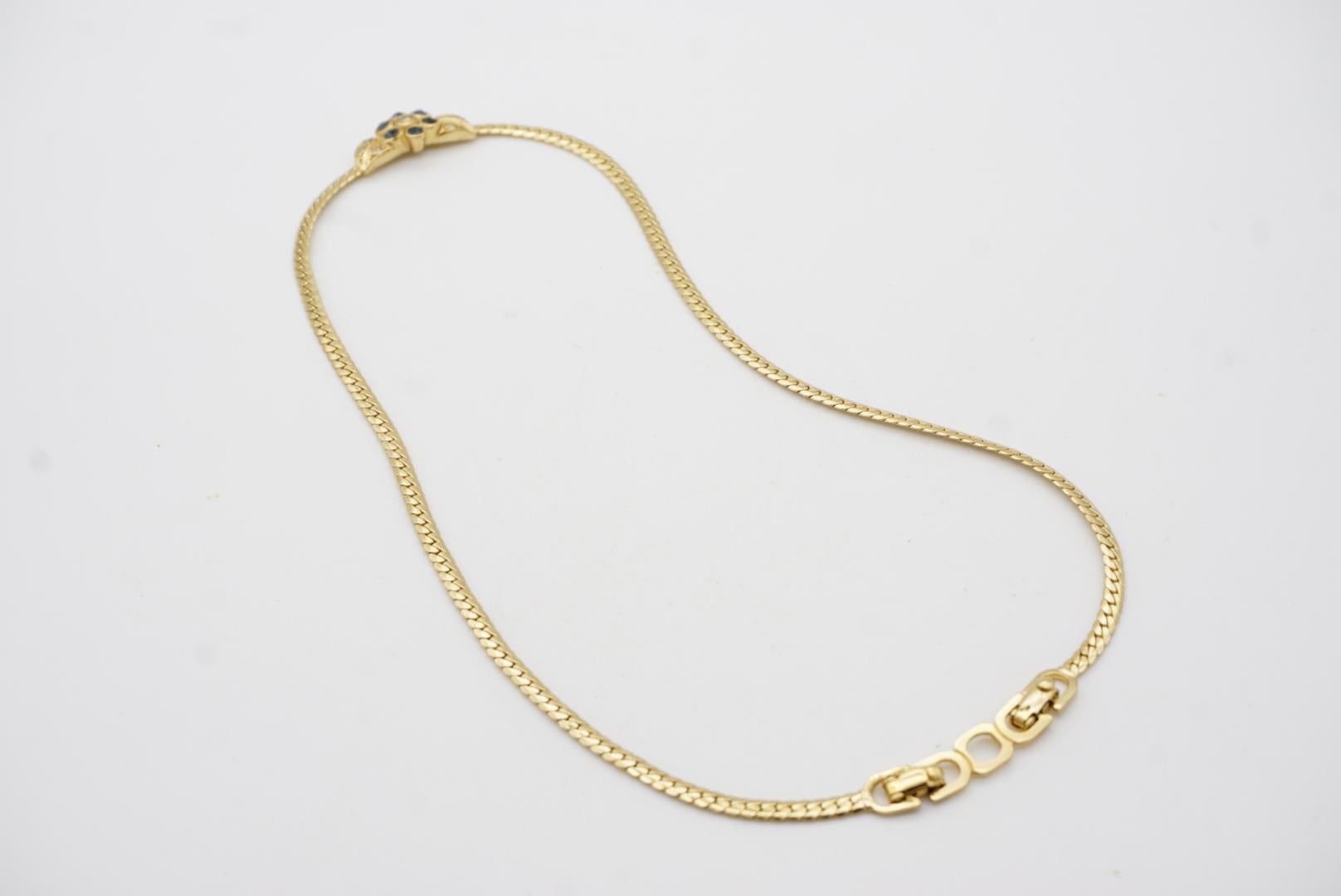 Christian Dior Vintage 1980s Sapphire Flower Leaf Crystal Pendant Gold Necklace en vente 7