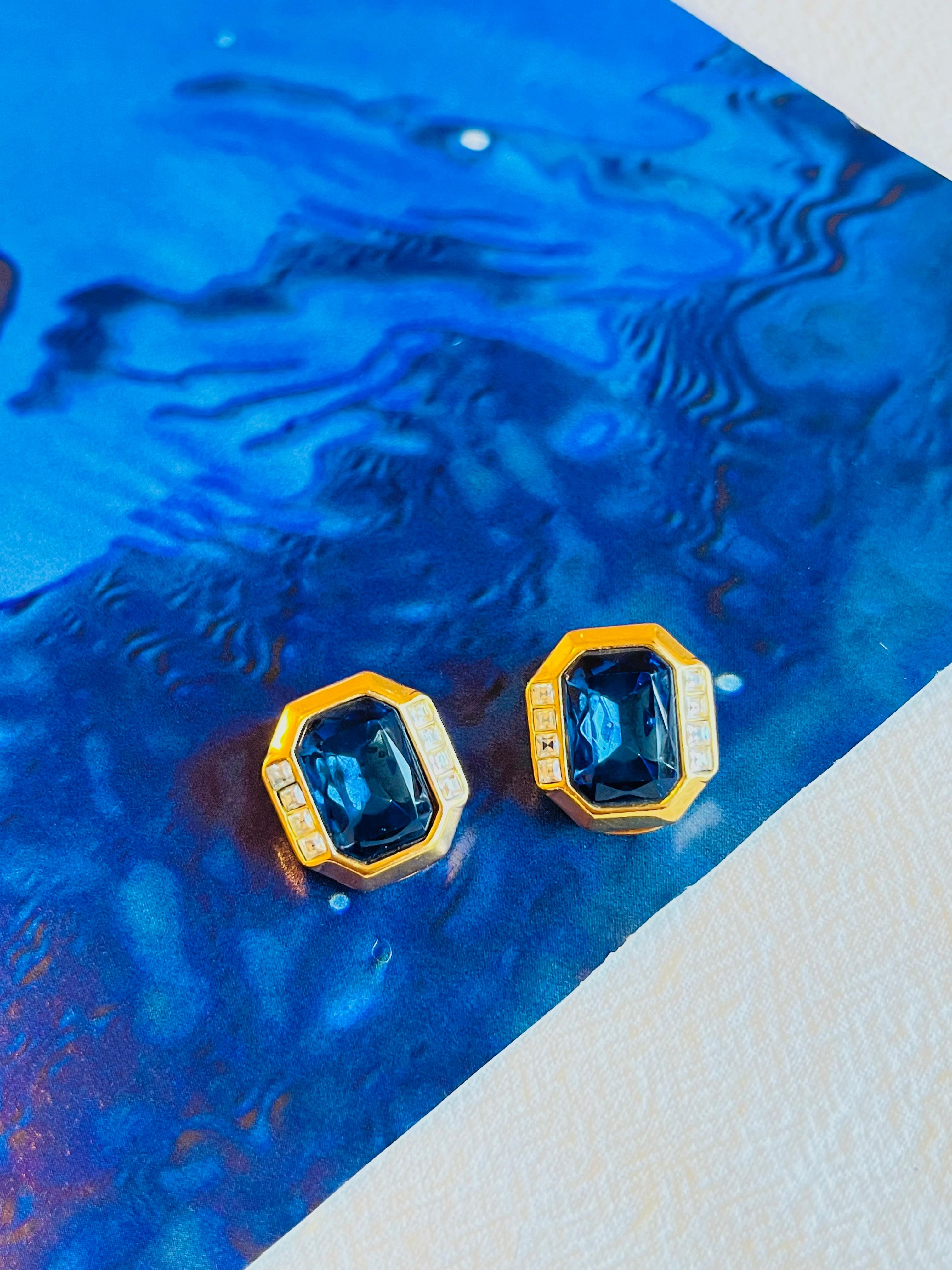 Art Nouveau Christian Dior Vintage 1980s Sapphire Navy Crystals Octagonal Gold Clip Earrings