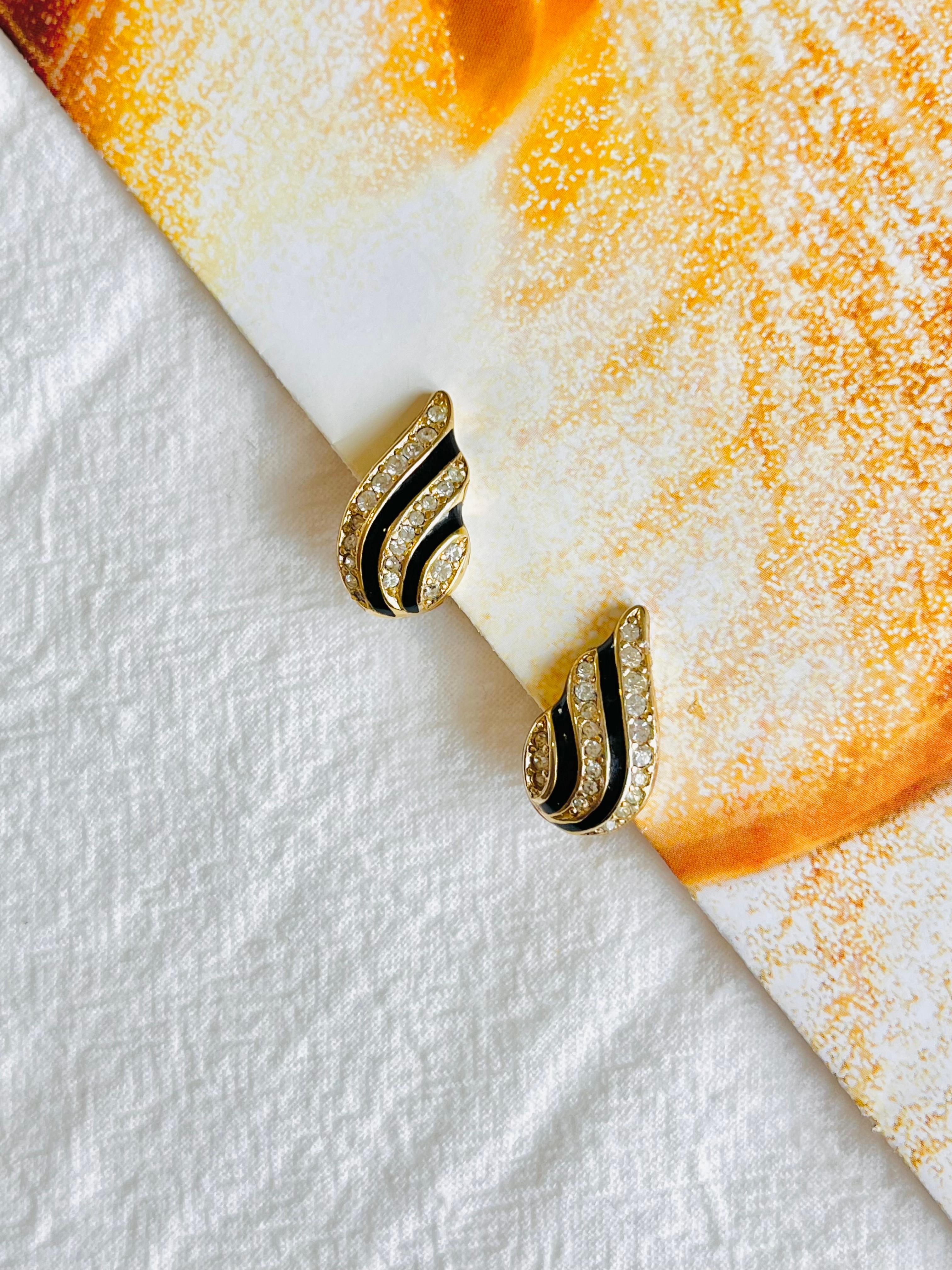 Women's or Men's Christian Dior Vintage 1980s Shell Flame Wing Crystals Black Gold Clip Earrings