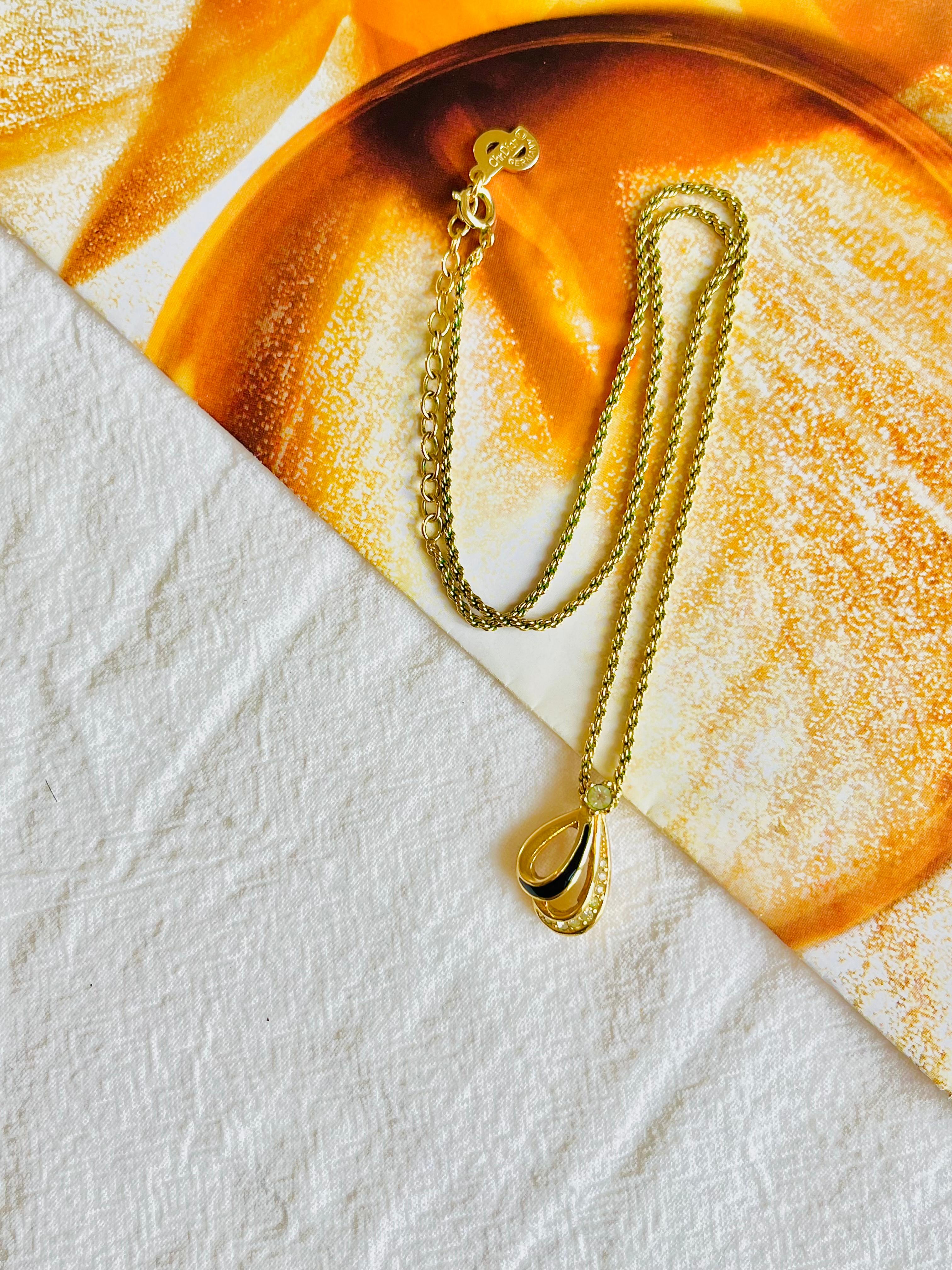 Christian Dior Vintage 1980s Shell Petal Crystal Black Enamel Pendant Necklace For Sale 1