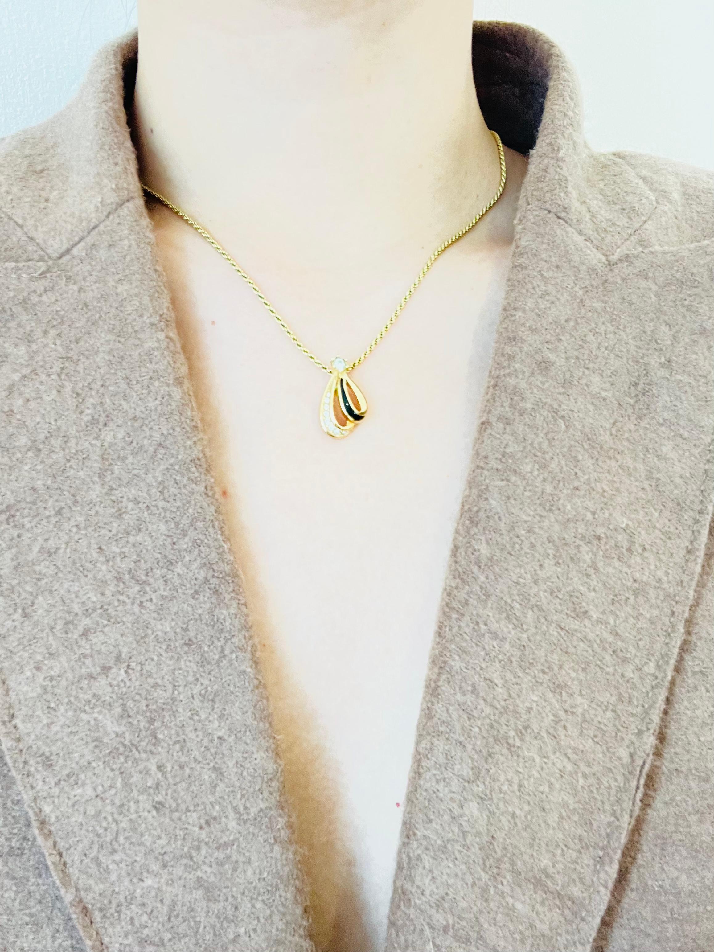 Christian Dior Vintage 1980s Shell Petal Crystal Black Enamel Pendant Necklace For Sale 3