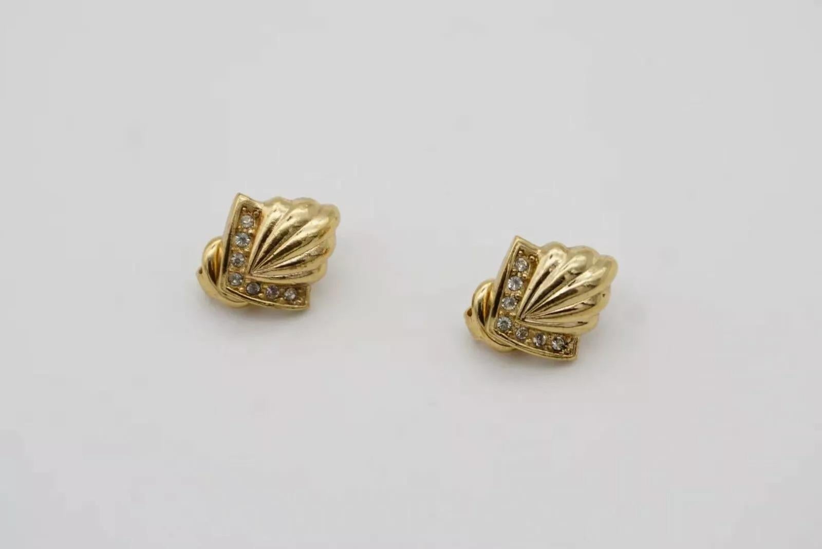 Christian Dior Vintage 1980s Shell Triangle Diamond Crystals Gold Clip Earrings For Sale 9