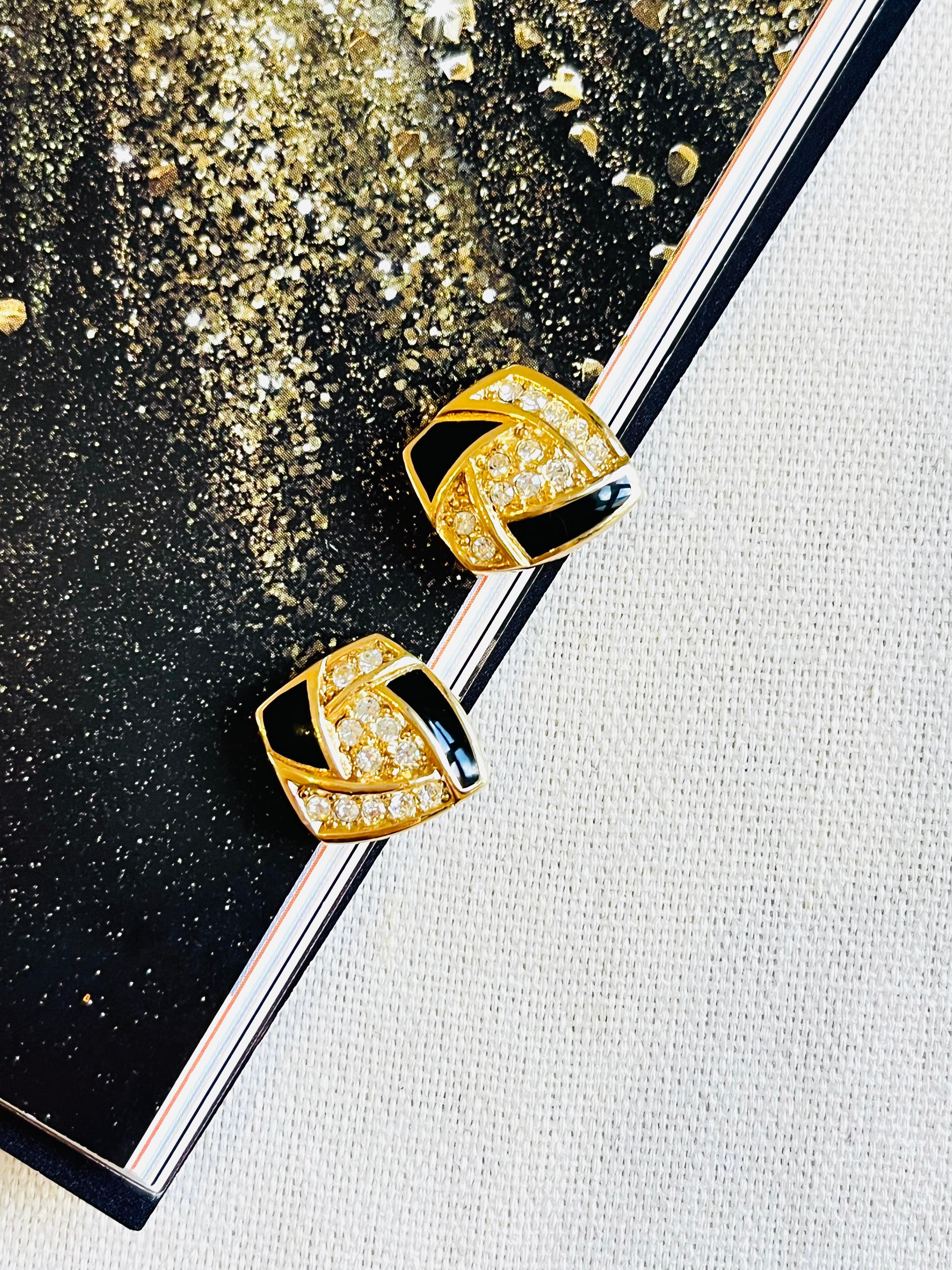 Art Deco Christian Dior Vintage 1980s Swirl Crystals Black Enamel Shield Clip Earrings For Sale