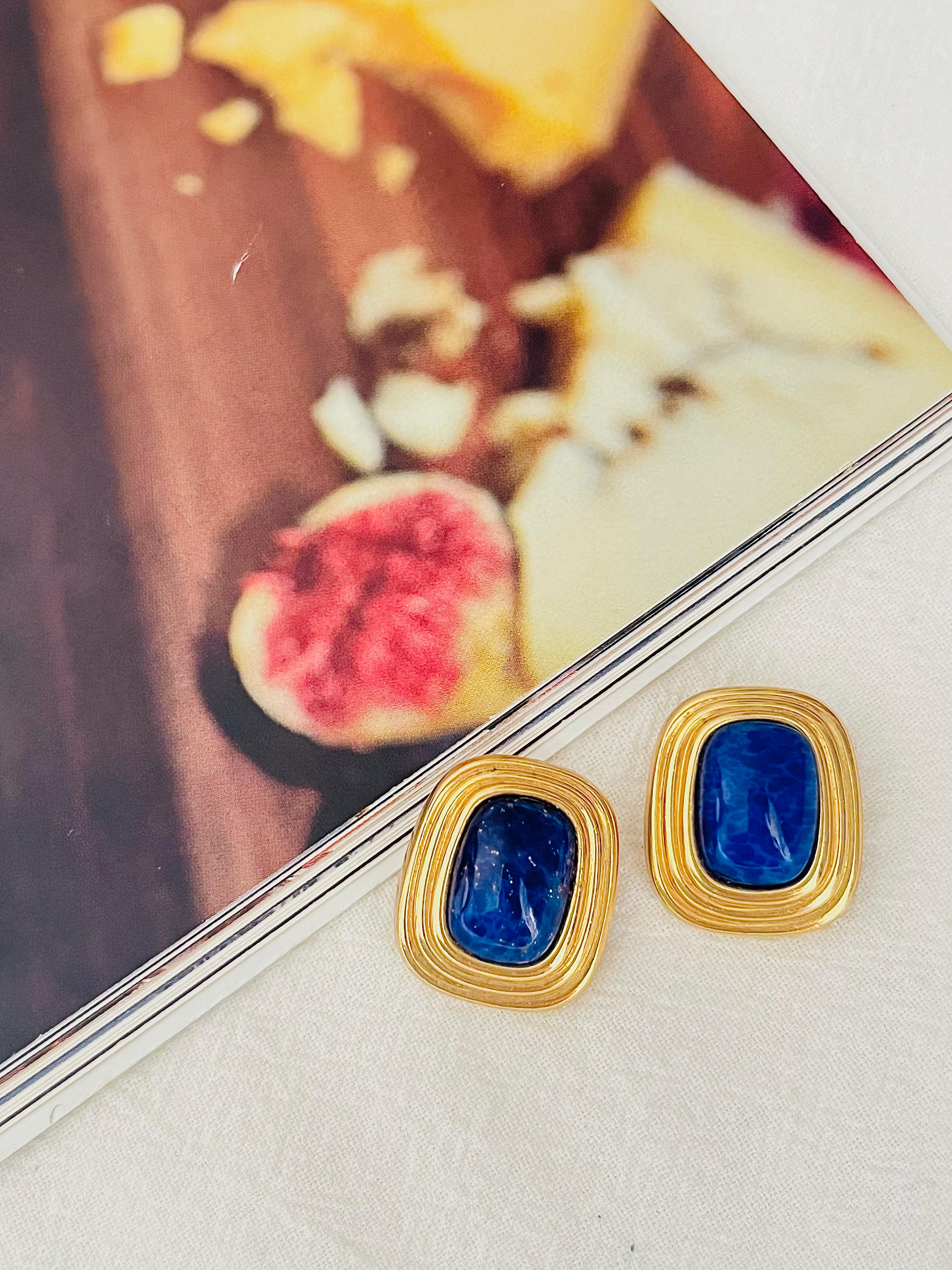 Christian Dior Vintage 1980s Textured Navy Lapis Cabochon Rectangle Earrings In Good Condition For Sale In Wokingham, England