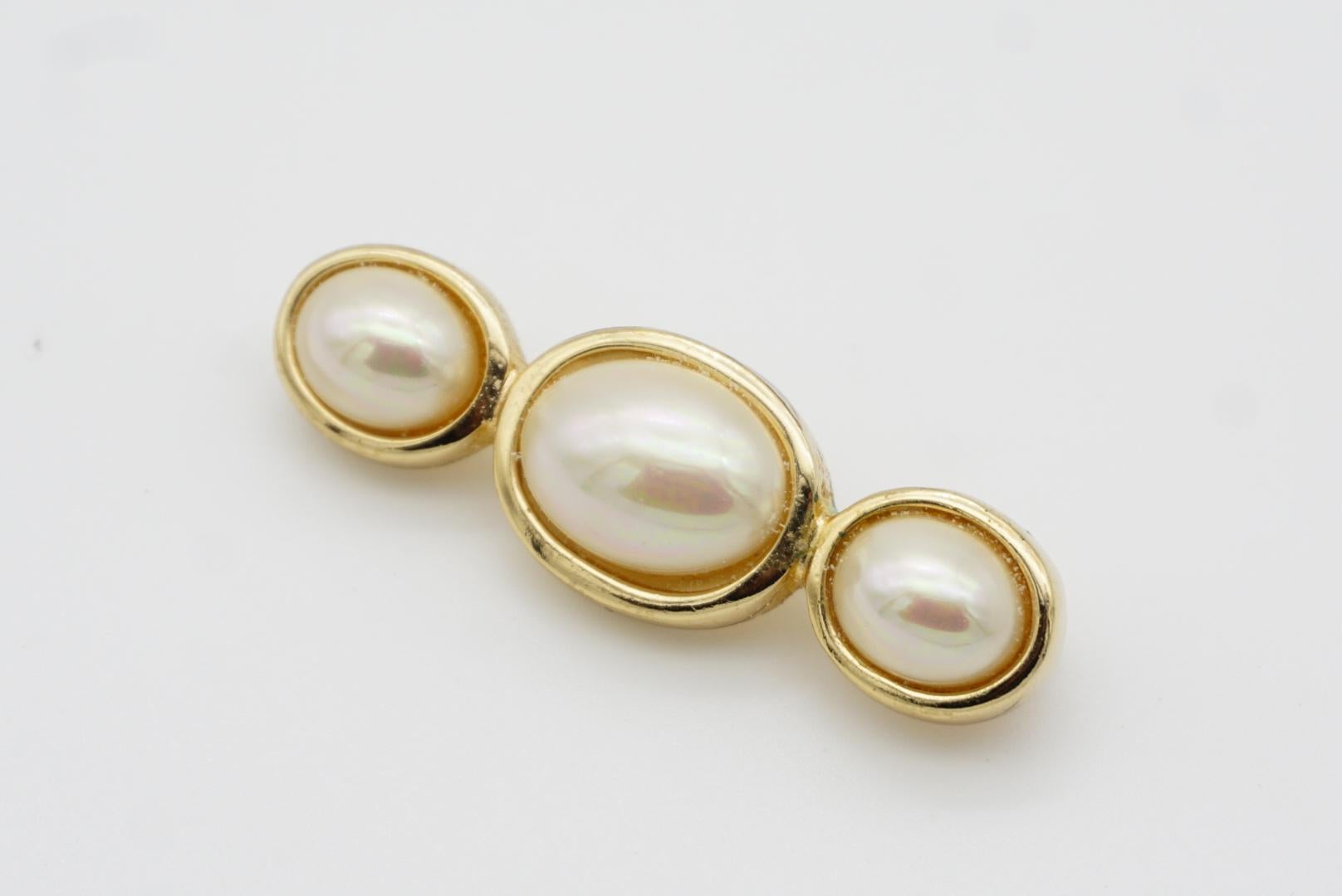 Christian Dior Vintage 1980s Three Trio White Oval Pearls Long Bar Gold Brooch 5