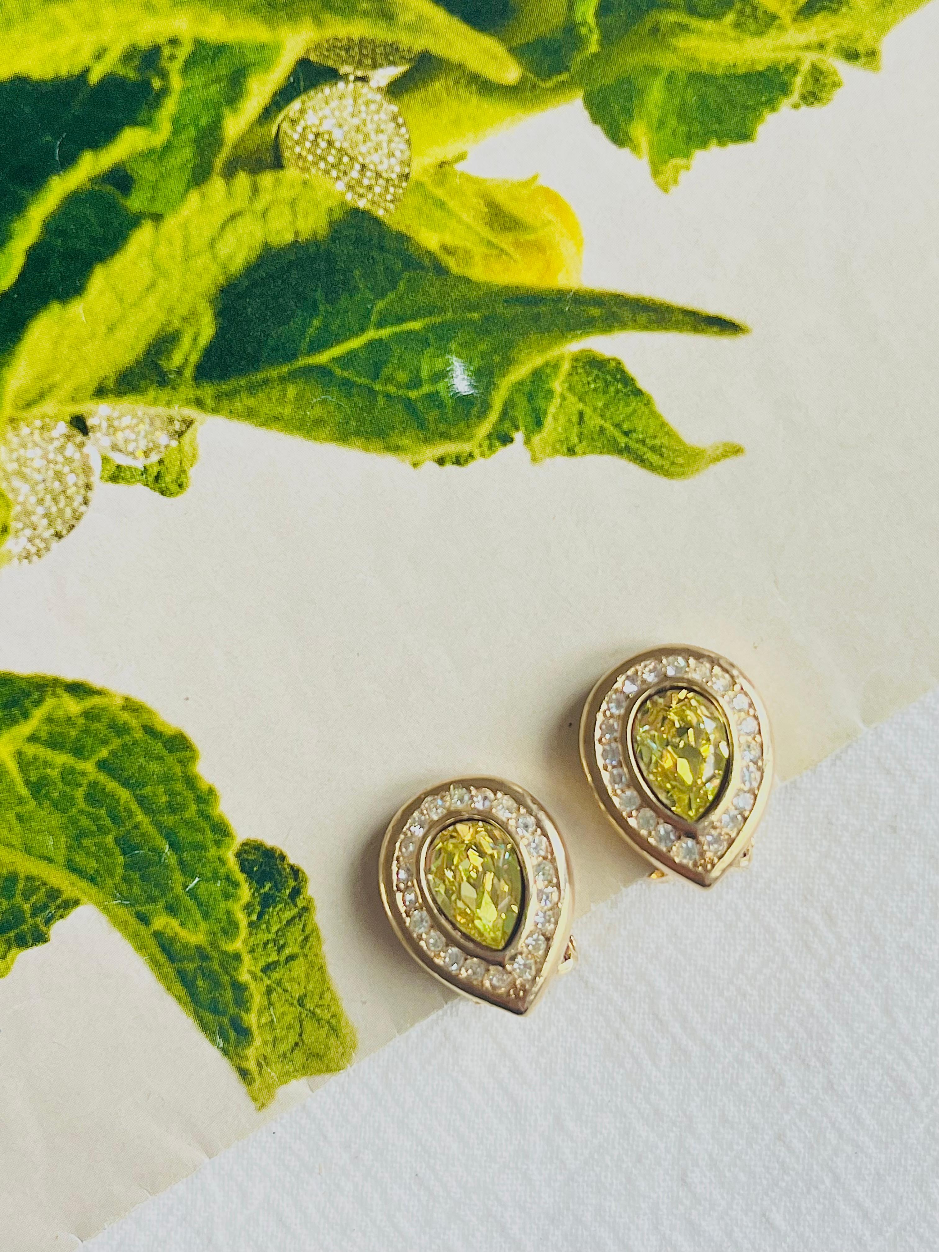 Christian Dior Vintage 1980s Topaz Crystals Tear Water Drop Clip Gold Earrings For Sale 1