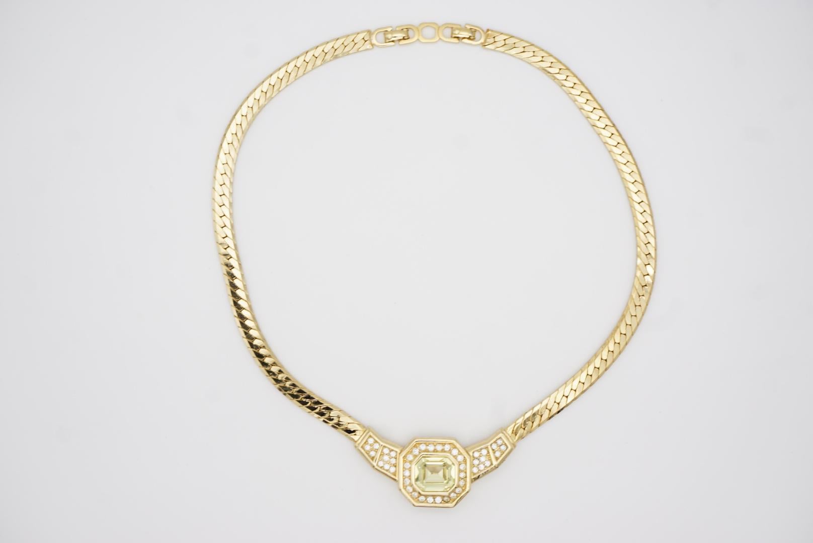 Christian Dior Vintage 1980s Topaz Light Green Octagon Crystals Pendant Necklace For Sale 6