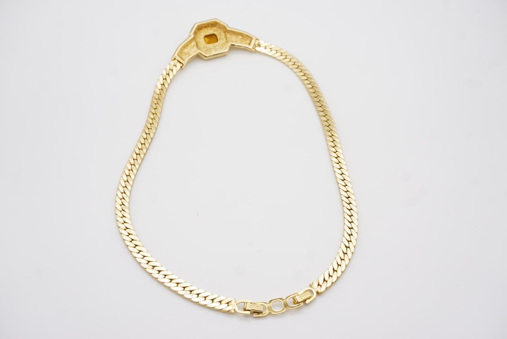 Christian Dior Vintage 1980s Topaz Light Green Octagon Crystals Pendant Necklace For Sale 10