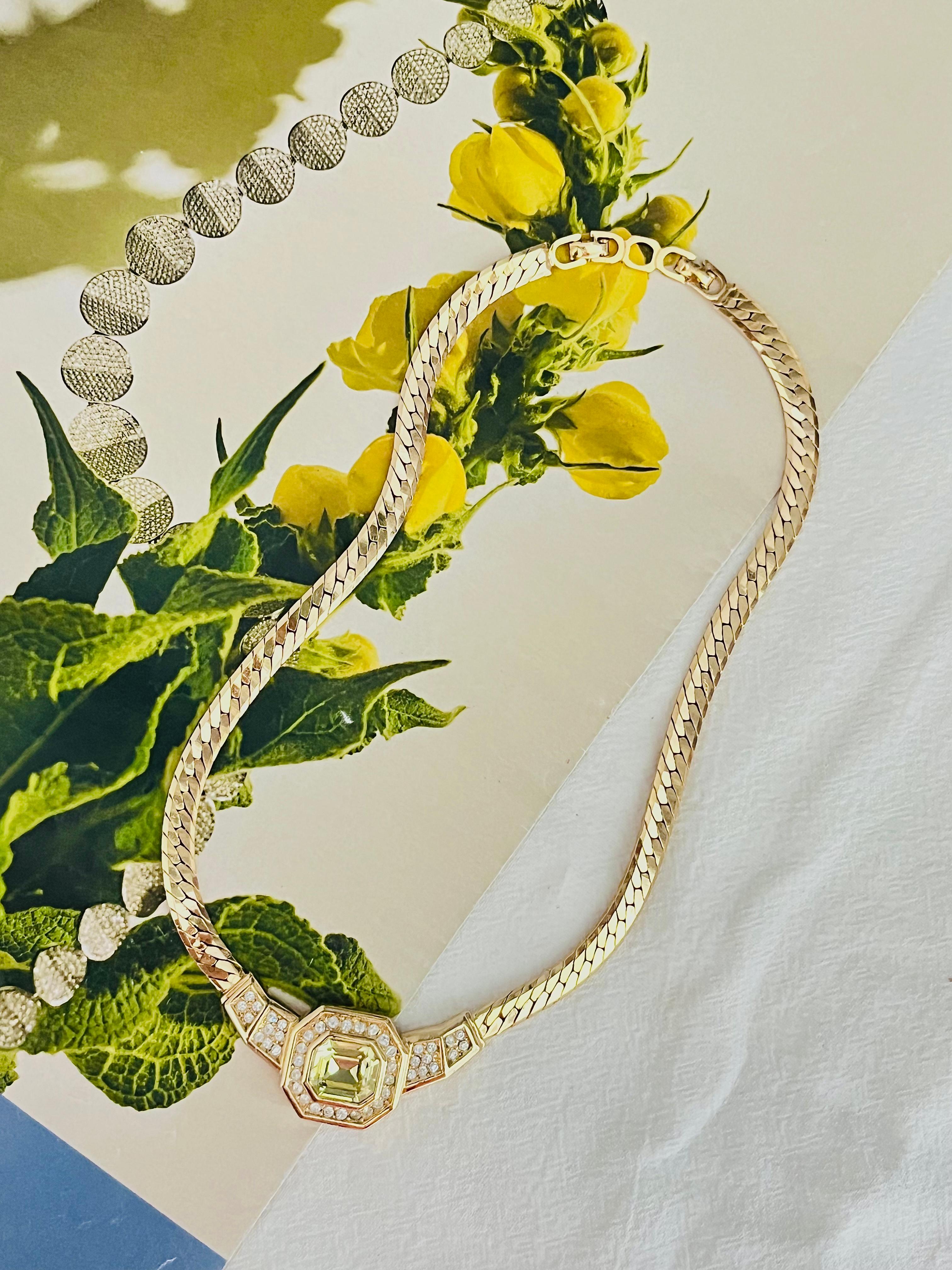 Women's Christian Dior Vintage 1980s Topaz Light Green Octagon Crystals Pendant Necklace For Sale