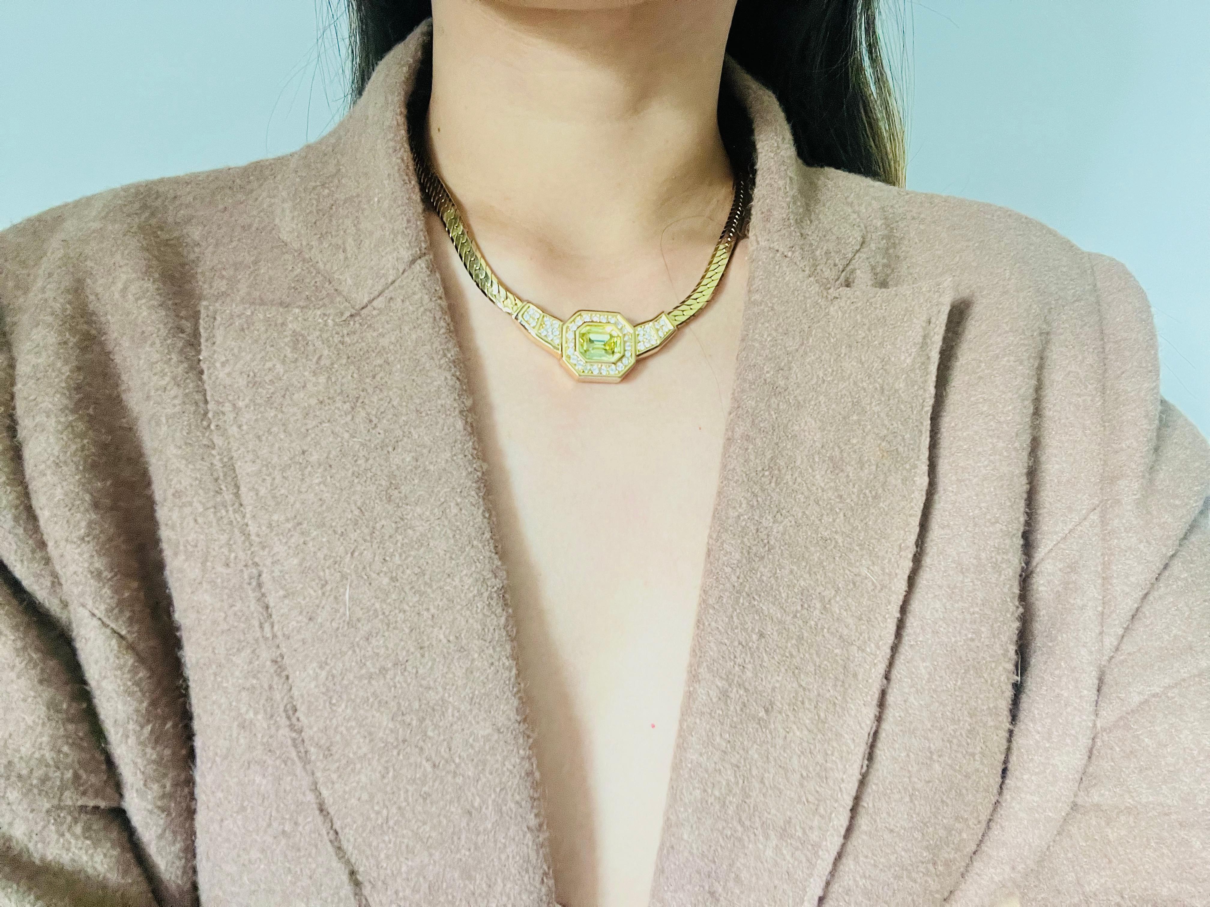 Christian Dior Vintage 1980s Topaz Light Green Octagon Crystals Pendant Necklace For Sale 1