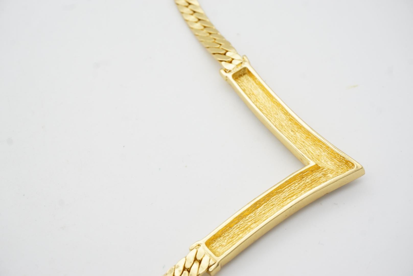 Christian Dior Vintage 1980s Large Triangle Square Crystals Pendant Necklace For Sale 5
