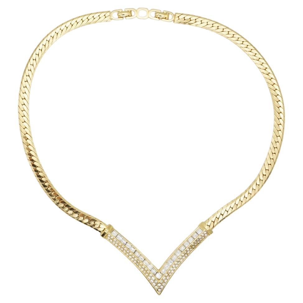 Christian Dior, collier pendentif vintage des années 1980 avec grand triangle carré de cristaux en vente