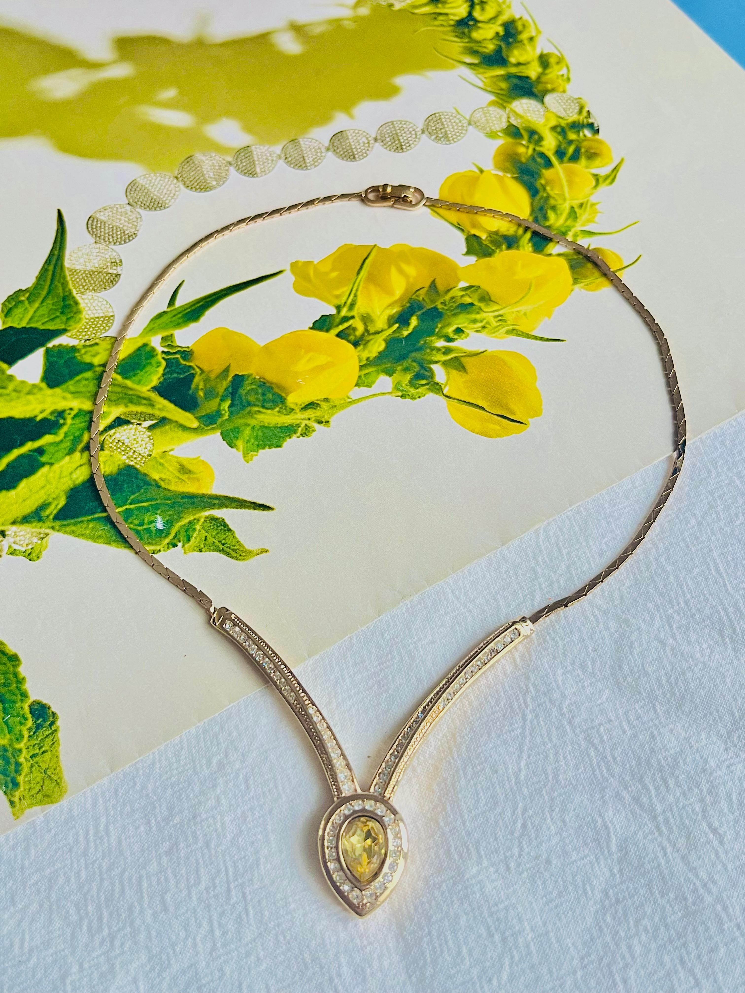 Christian Dior Vintage Años 80 Triángulo Topacio Citrino Cristal Collar Gota de Agua en Excelente estado para la venta en Wokingham, England