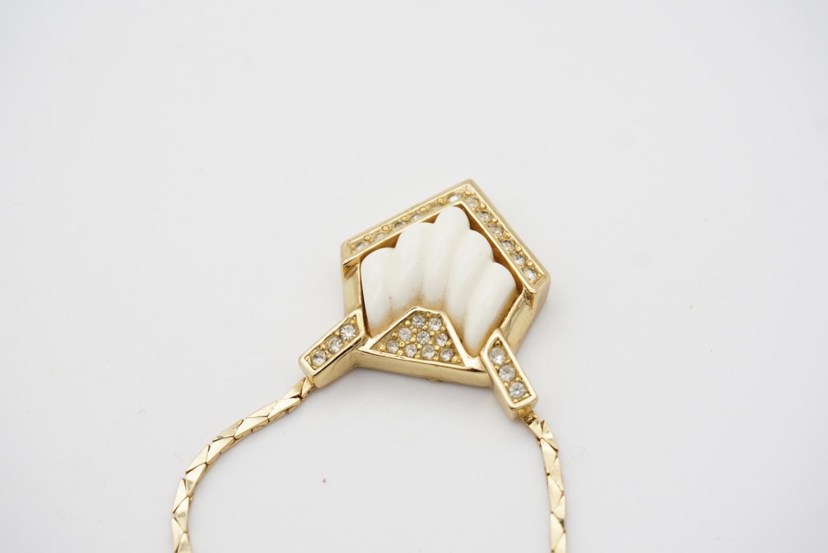 Christian Dior Vintage 1980s Triangle White Cream Crystal Gold Pendant Necklace For Sale 3