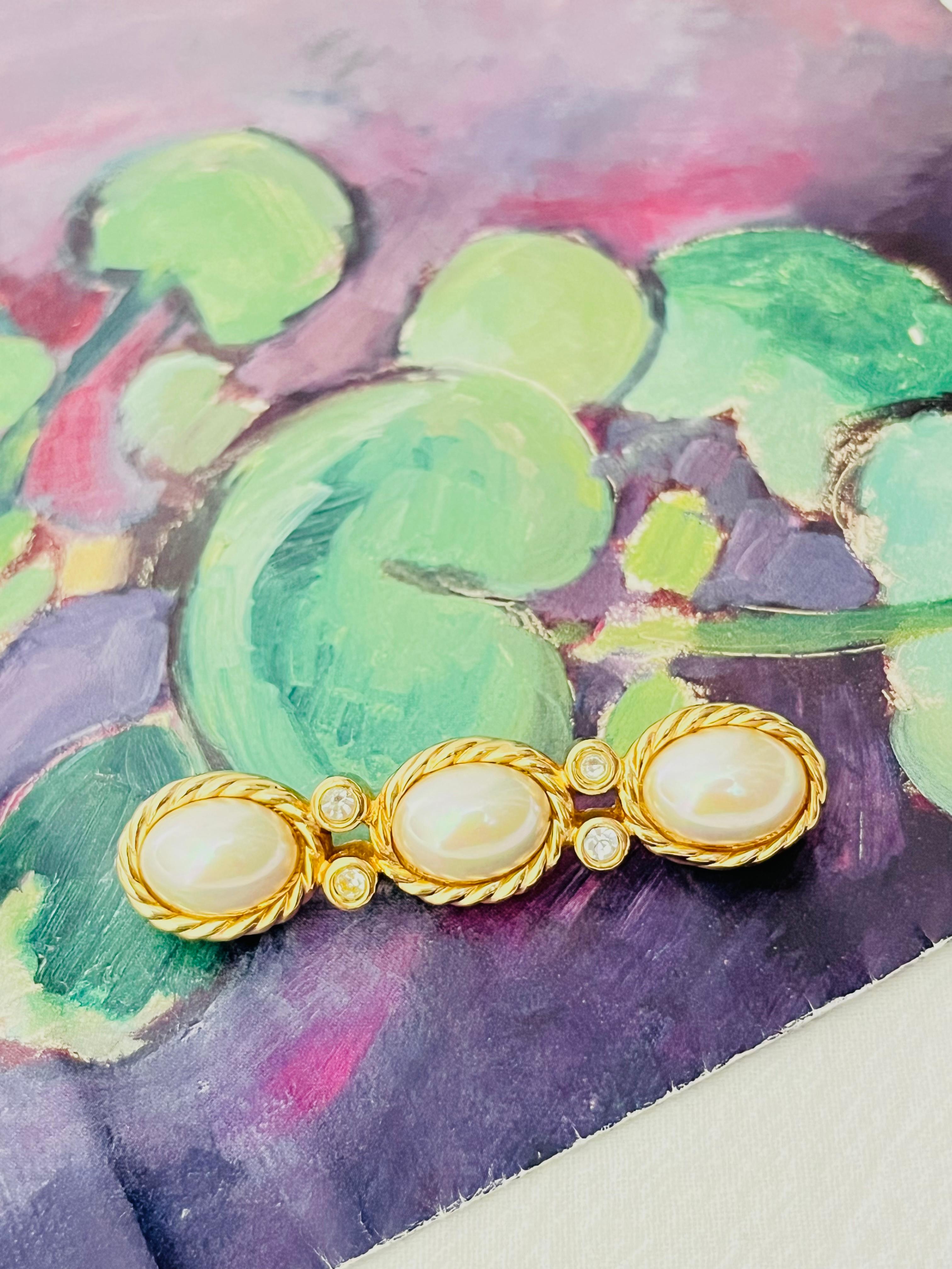 Christian Dior Vintage anni '80 Trio ovale di perle bianche e cristalli Spilla a barra lunga In condizioni ottime in vendita a Wokingham, England