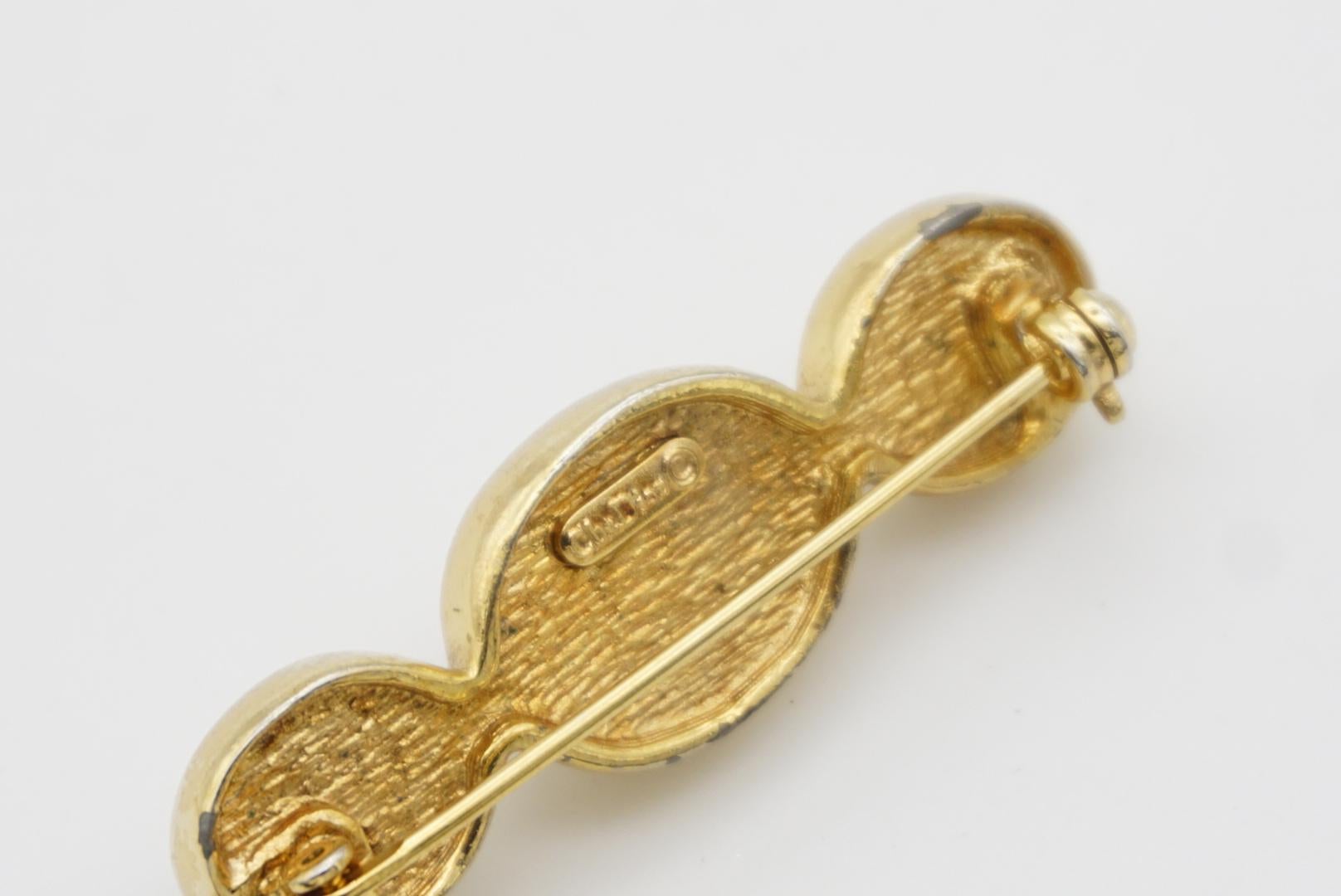 Christian Dior Vintage 1980 Trio White Oval Pearl Long Bar Elegance Gold Brooch 6
