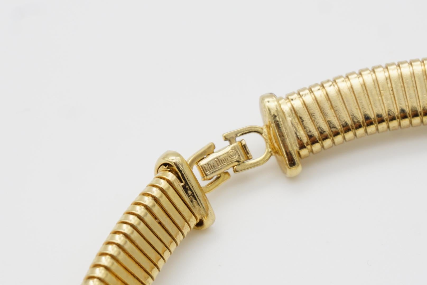 Christian Dior Vintage 1980s Unisex Ribbed Omega Snake Choker Collar Necklace For Sale 10