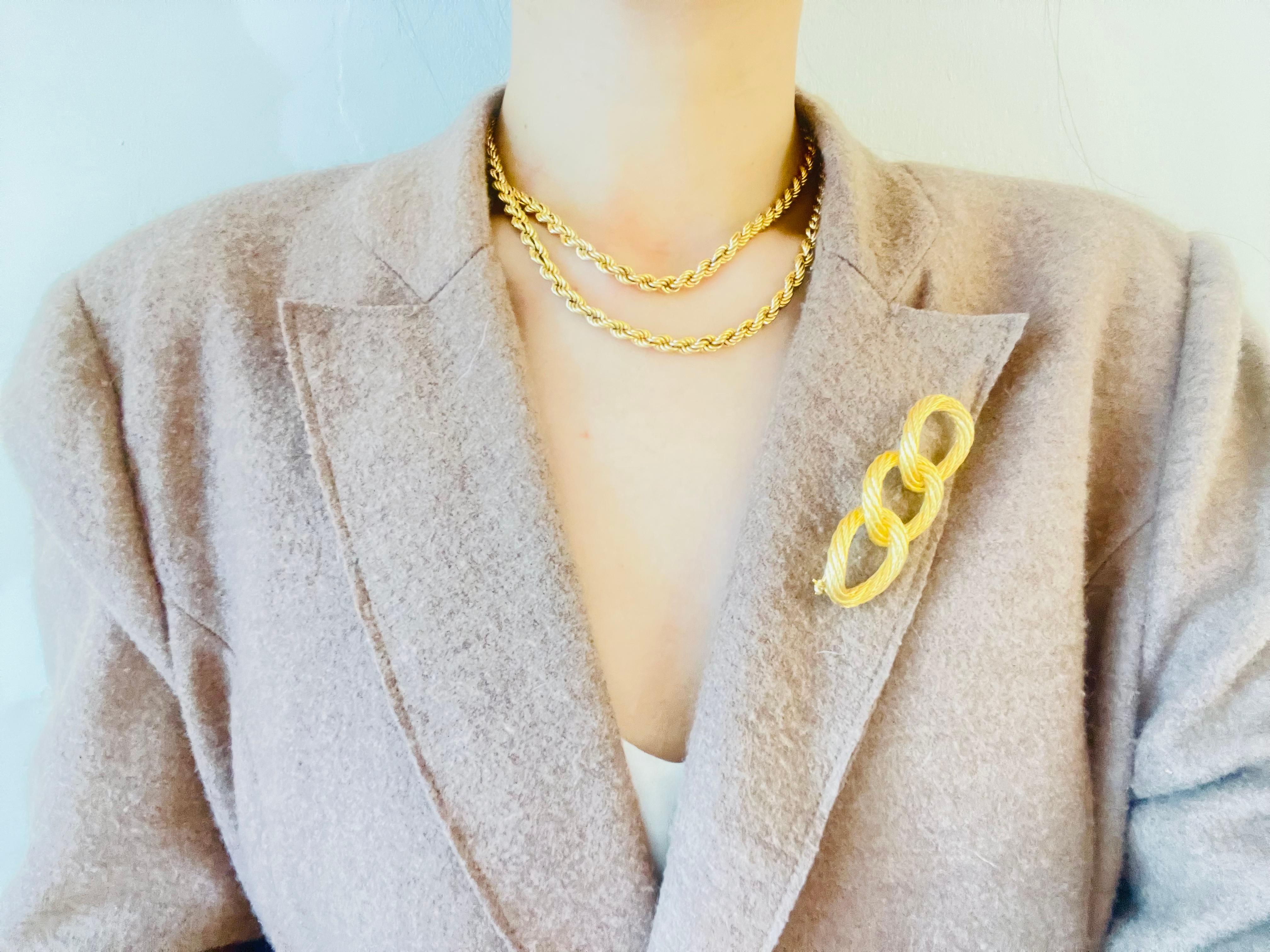 Christian Dior Vintage 1980s Versatile Twist Rope Chain Gold Long Necklace For Sale 3