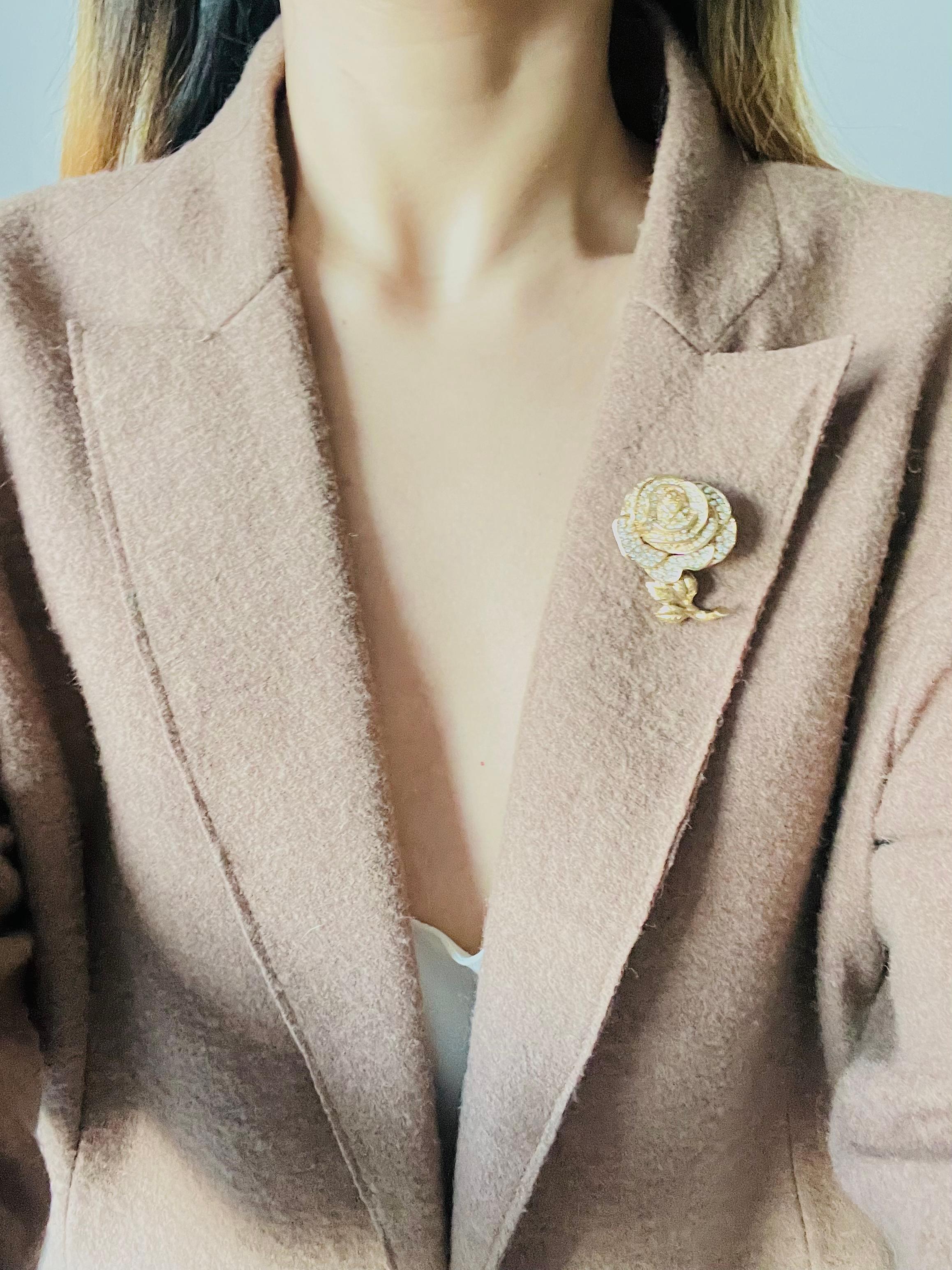 Christian Dior Vintage 1980er Jahre Vivid Layer Rose Kristalle Blumen-Interlink-Brosche im Angebot 1