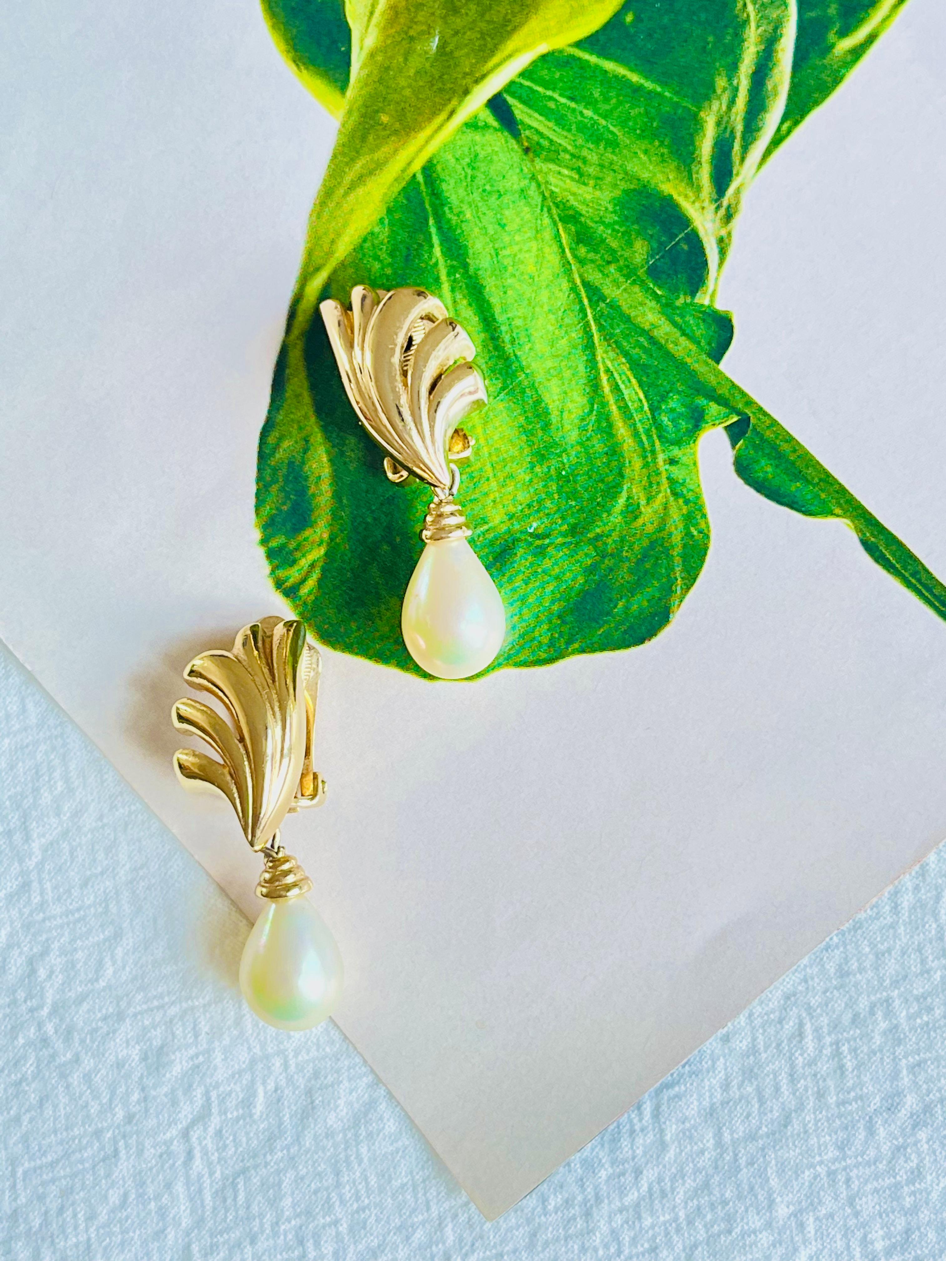 Art Deco Christian Dior Vintage 1980s Water Tear Drop Pearl Fan Shell Gold Clip Earrings For Sale