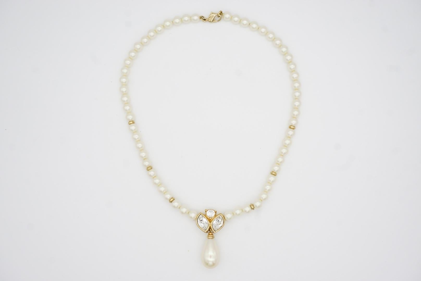 Christian Dior Vintage anni '80 Collana di perle bianche con cristalli a goccia d'acqua in vendita 5