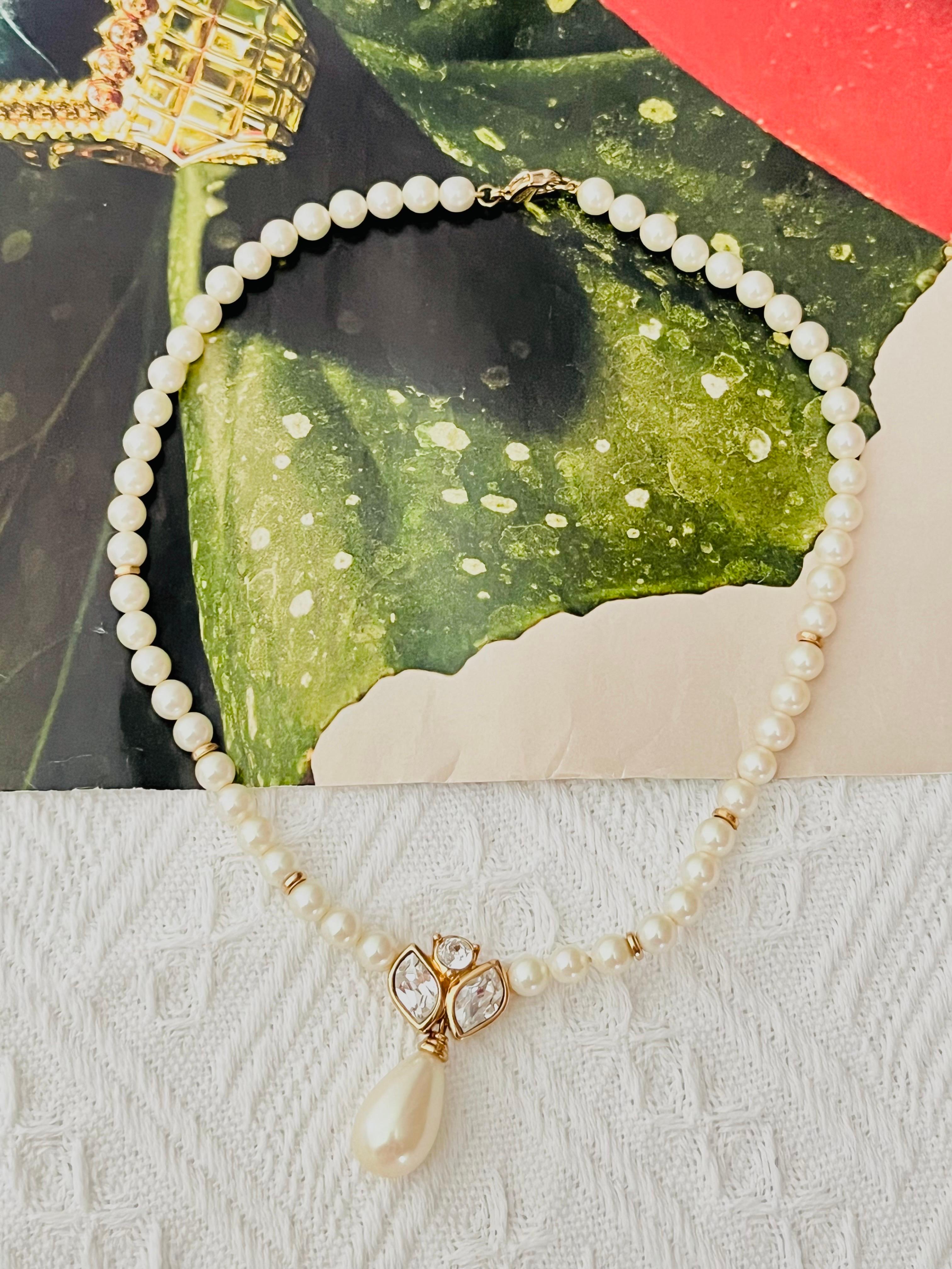Art Déco Christian Dior Vintage anni '80 Collana di perle bianche con cristalli a goccia d'acqua in vendita