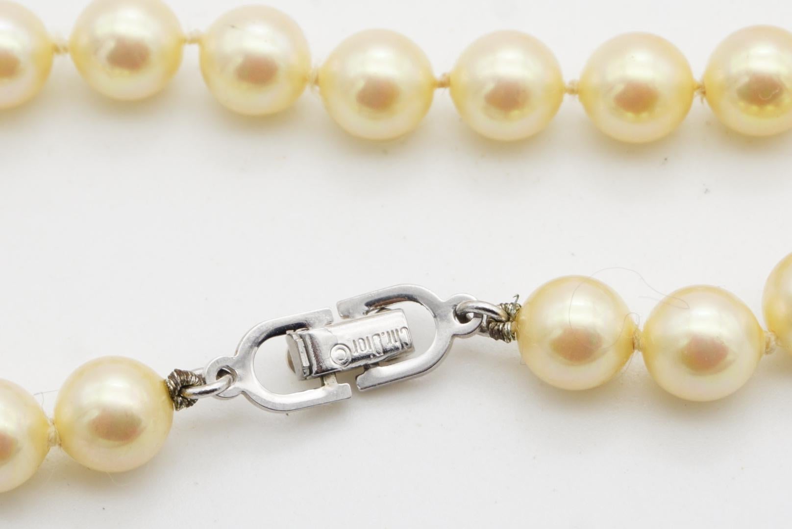 Christian Dior Vintage 1980s White Circle Round Beads Pearls Elegant Necklace For Sale 7