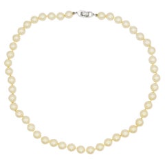Christian Dior Vintage 1980s White Circle Round Beads Pearls Elegant Necklace