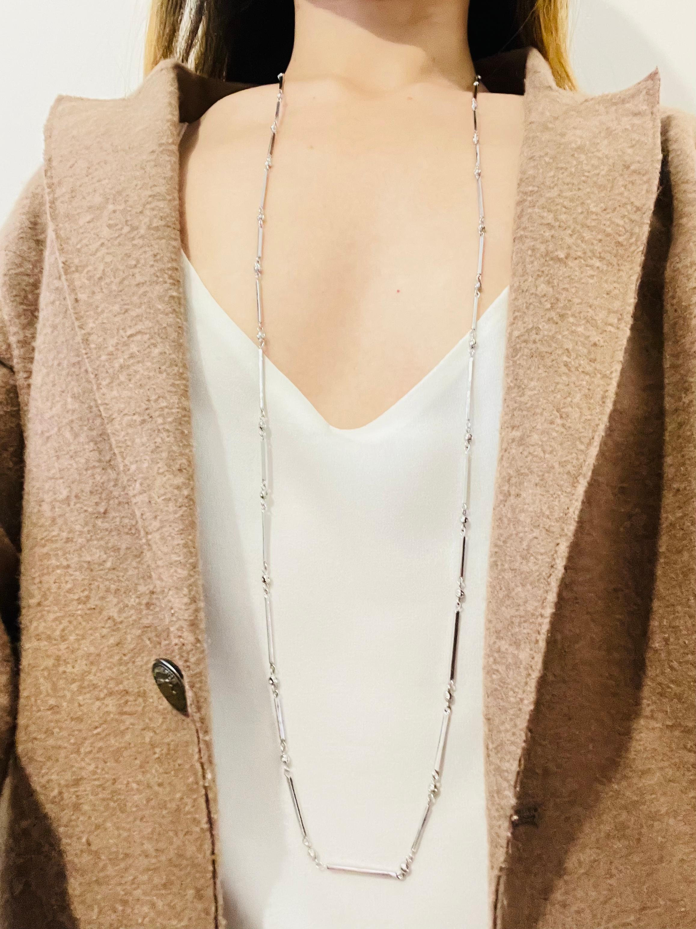 Christian Dior, collier d'argent polyvalent à barre longue et cristaux blancs des années 1980 Unisexe en vente