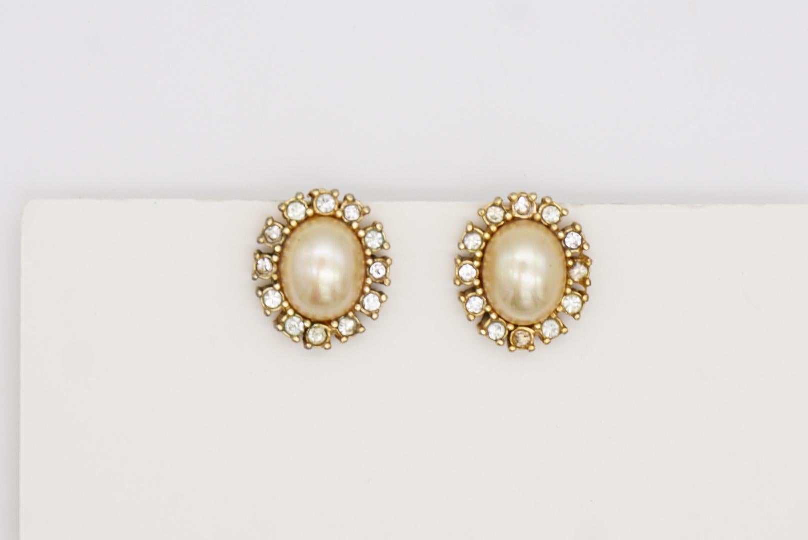 Christian Dior Vintage 1980s White Flower Oval Pearl Sparking Crystals Earrings For Sale 3