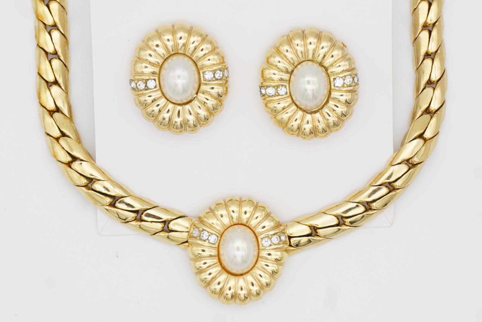 Christian Dior Vintage 1980s White Oval Flower Pearls Crystals Shell 2 Set Gold For Sale 5