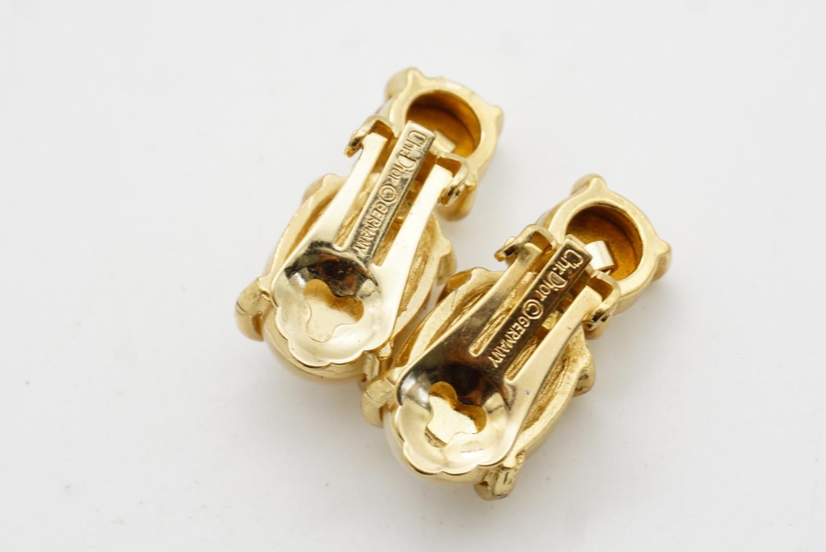 Christian Dior Vintage Años 80 Pendientes de clip de cristal con gota de perla ovalada blanca y círculo en venta 9
