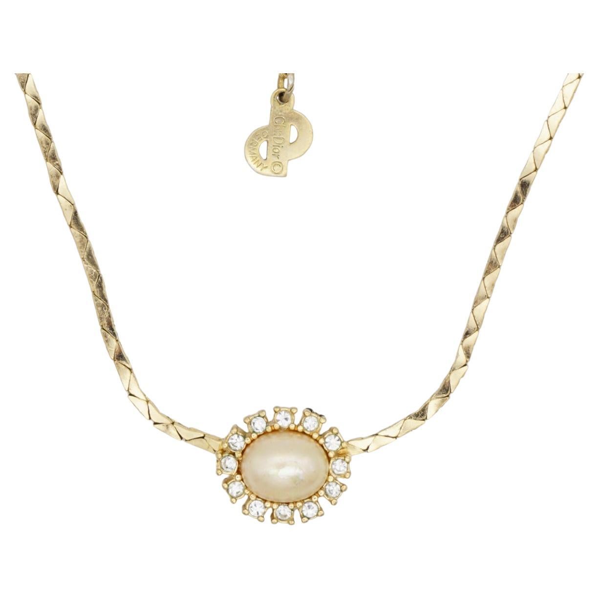 Christian Dior Vintage 1980s White Oval Pearl Shining Crystals Pendant Necklace For Sale