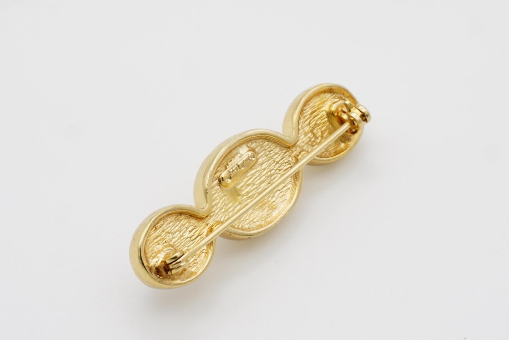 Christian Dior Vintage 1980s White Oval Trio Pearl Long Bar Elegant Gold Brooch 8