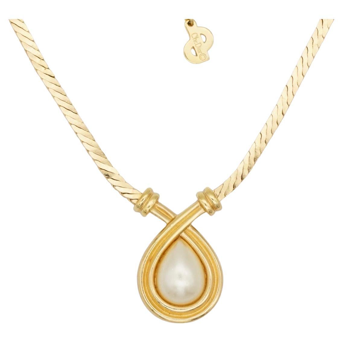 Christian Dior Vintage 1980s White Pearl Crystals Water Drop Pendant Necklace For Sale