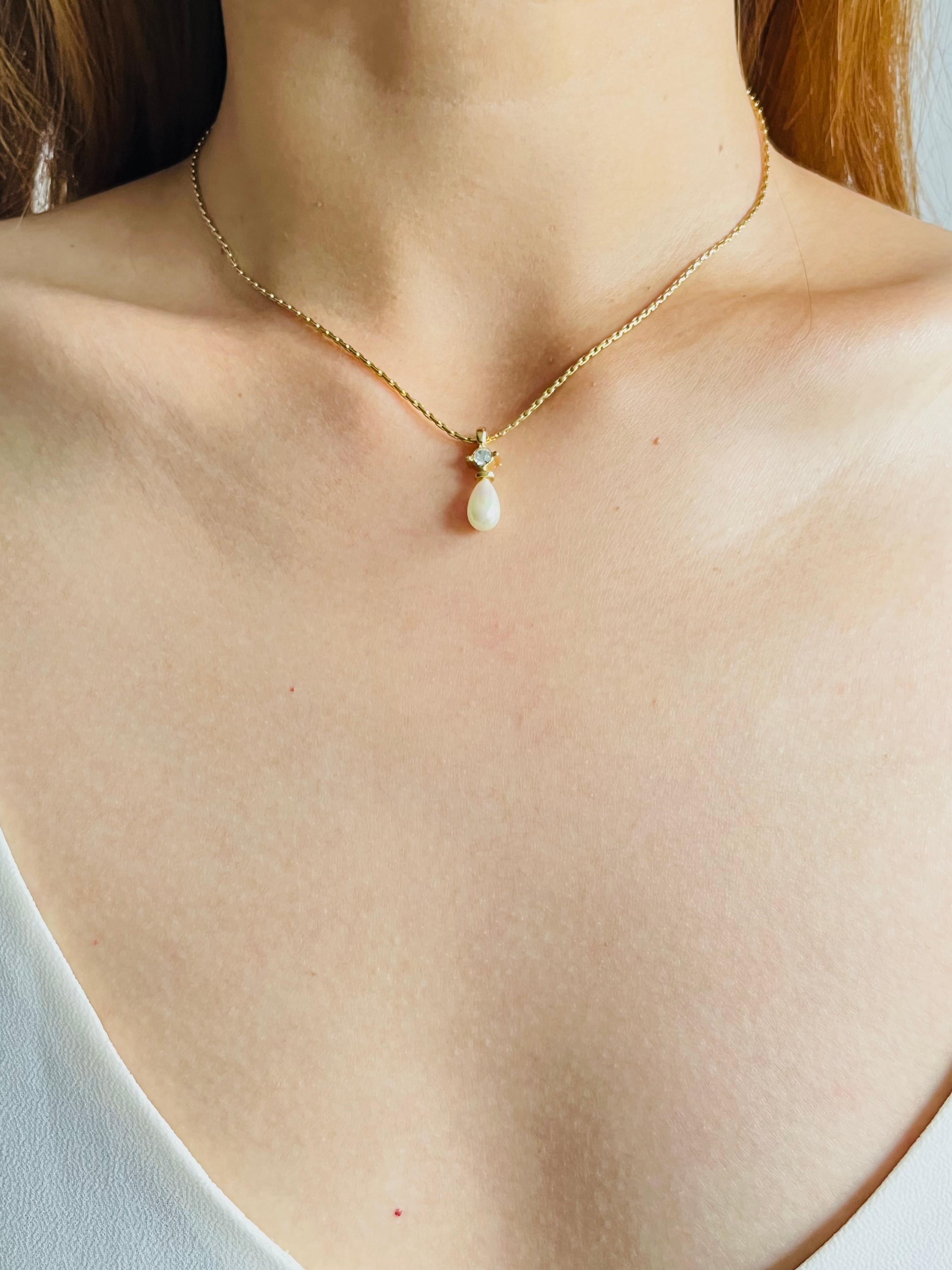 Christian Dior Vintage 1980s White Pearl Water Drop Crystal Pendant Necklace For Sale 1