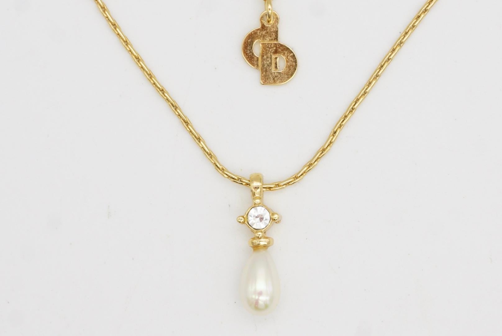 Christian Dior Vintage 1980s White Pearl Water Drop Crystal Pendant Necklace For Sale 2